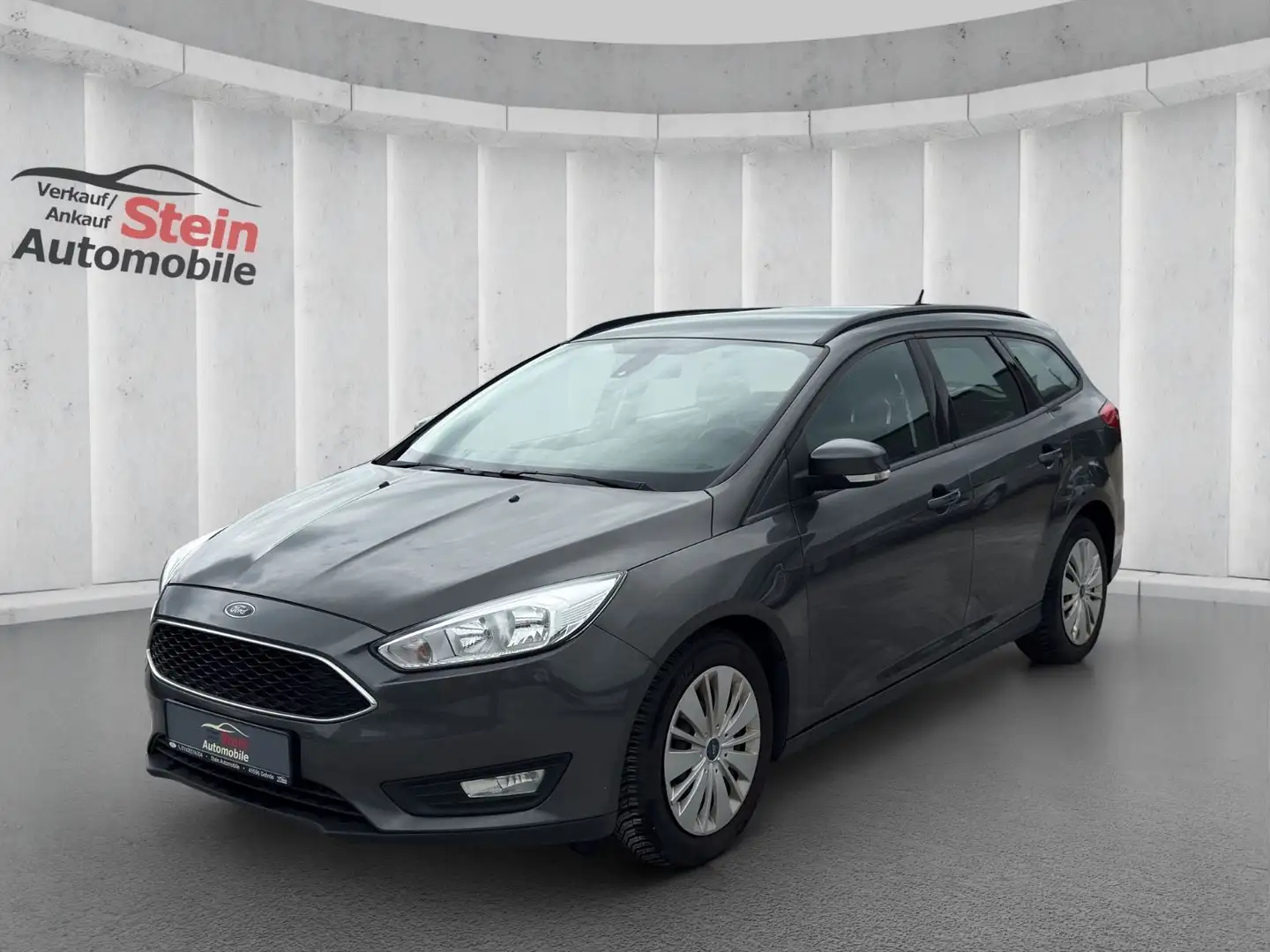 Ford Focus Turnier Trend Grau - 1