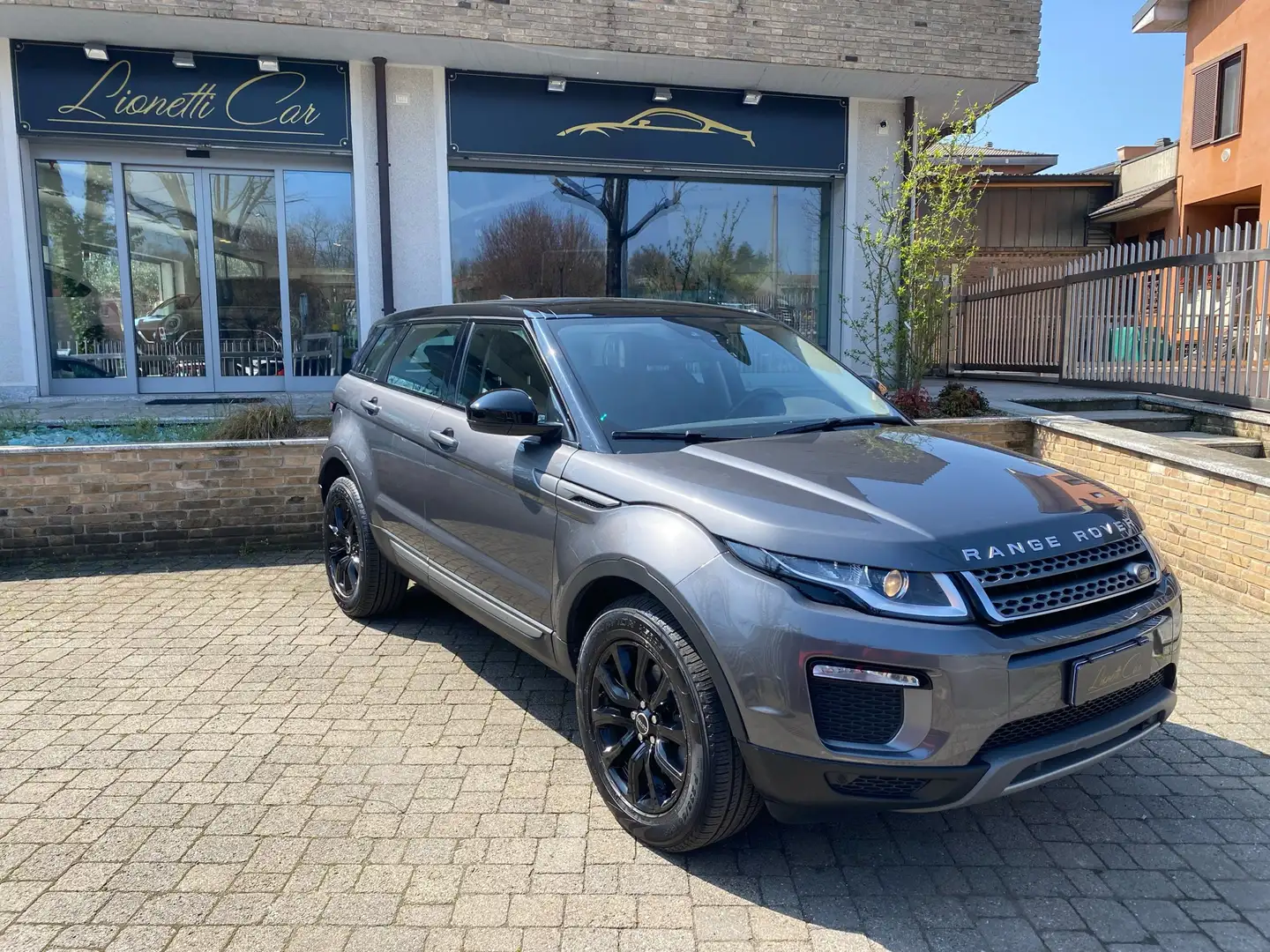 Land Rover Range Rover Evoque 5p 2.0 td4 HSE Dynamic 180 Cv auto Grijs - 1