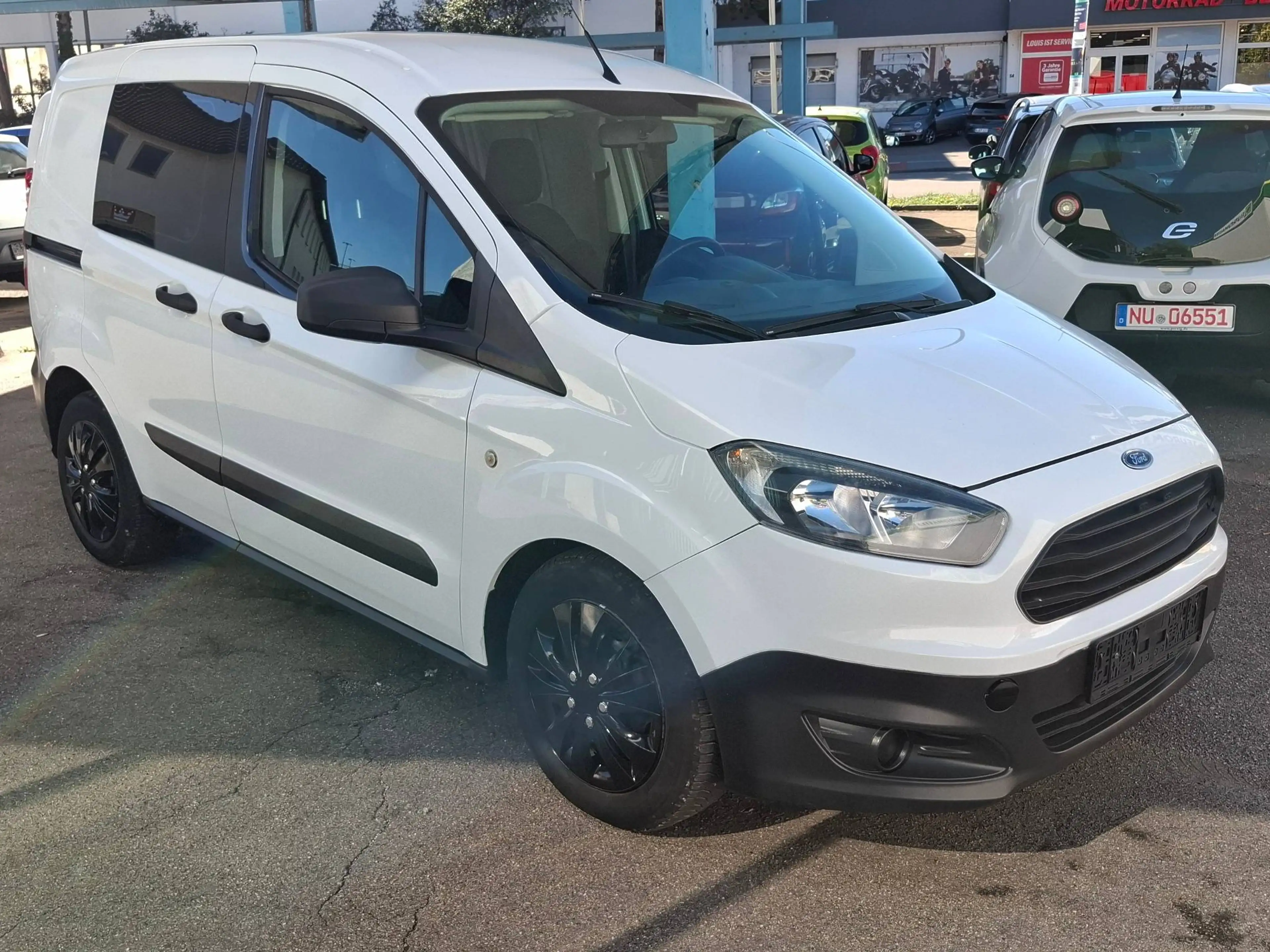 Ford Transit Courier Trend — photo 5