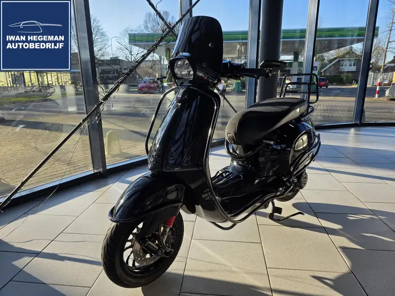Vespa Sprint 50