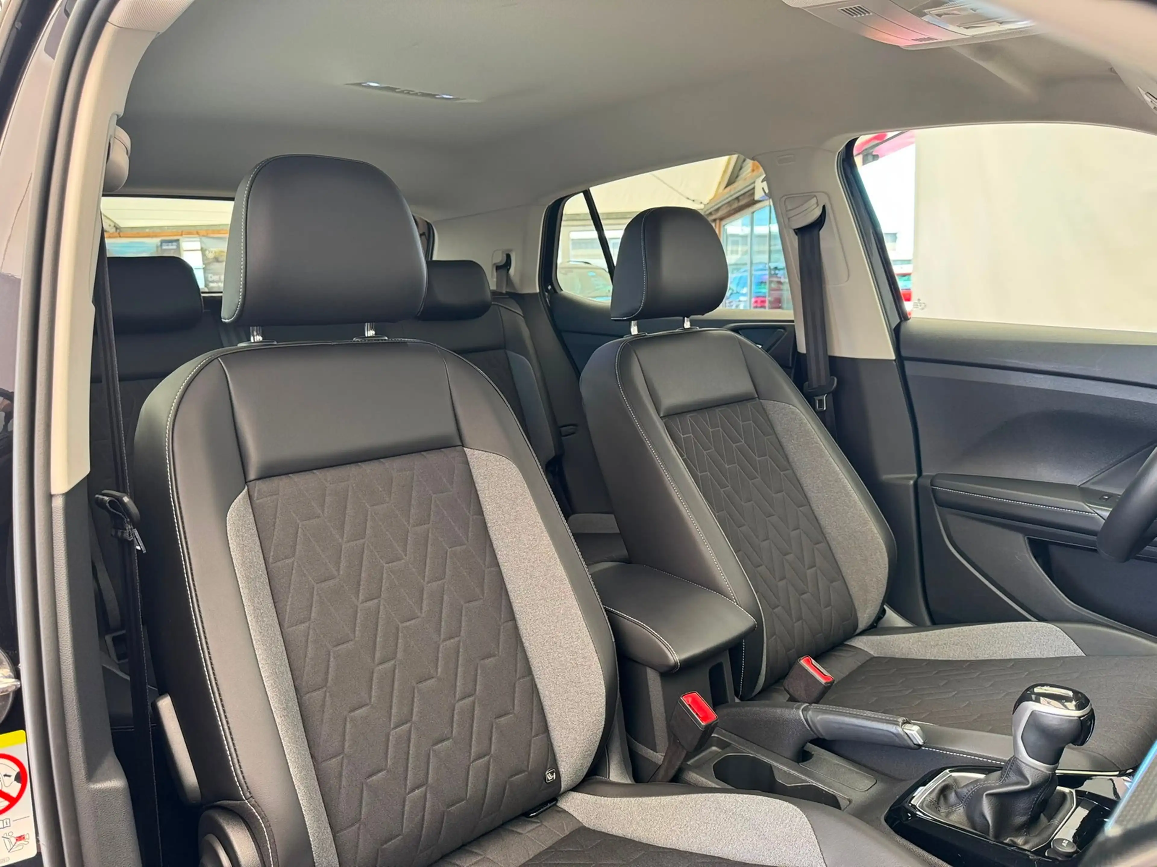Volkswagen T-Cross Goal 1.5TSI DSG+ACC+KAMERA+NAVI+MFL+TEILLEDER — photo 12