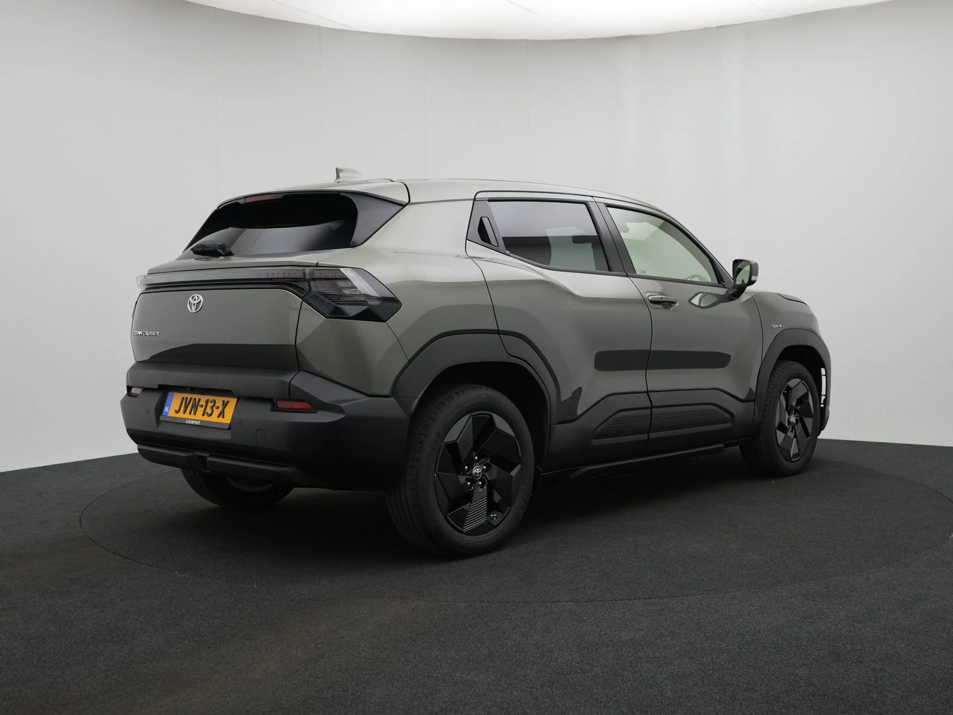 Toyota Urban Cruiser Dynamic 61 kWh — photo 2