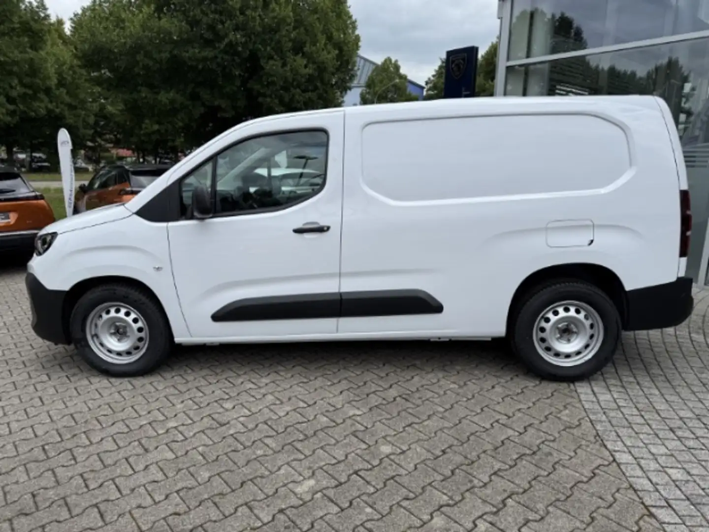 Citroen Berlingo Kasten L2H1 1.5 FAP BlueHDi 130 EAT8 Bianco - 2