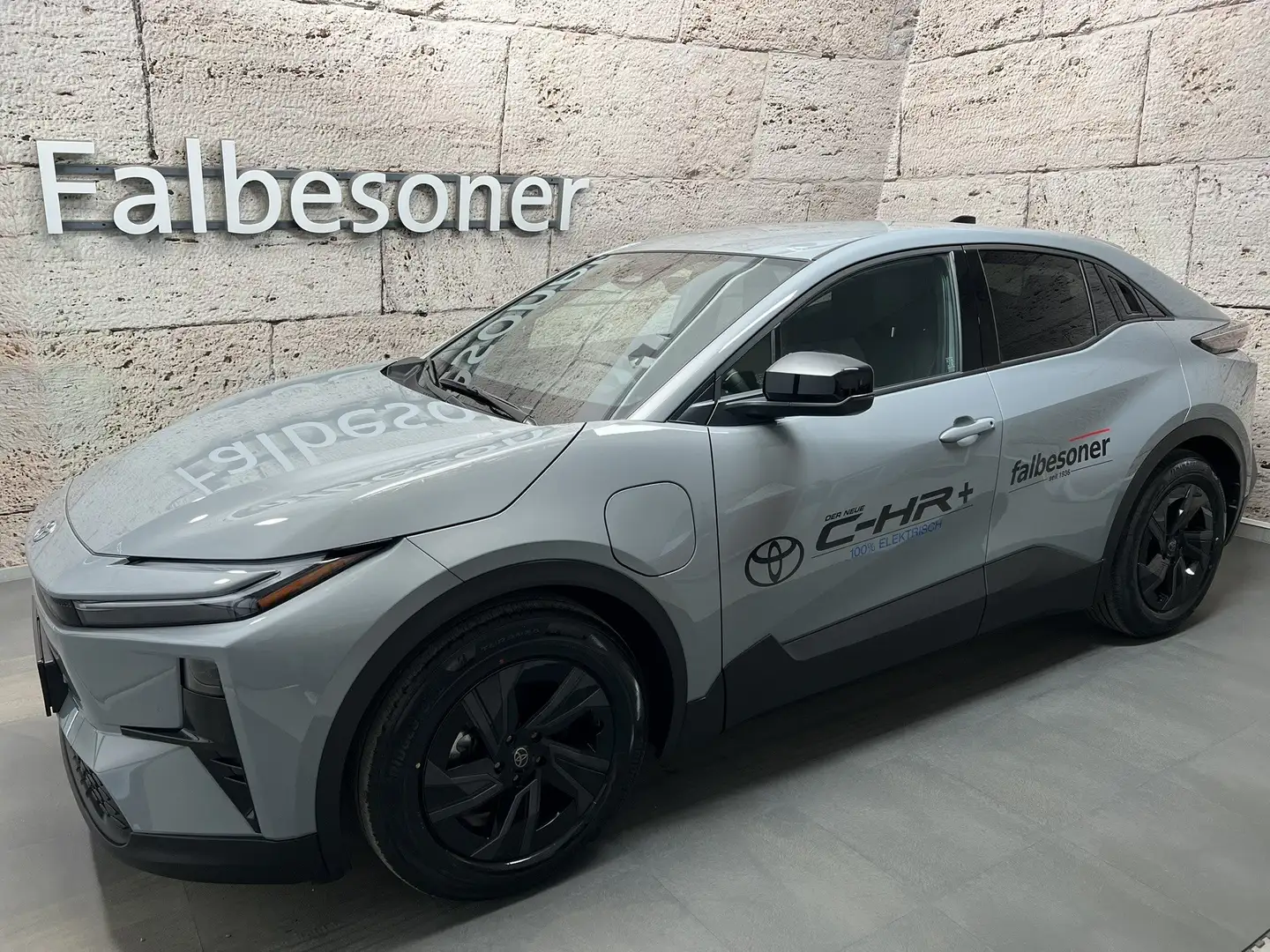 Toyota C-HR+ Elektro 77 kWh Teamplayer Grau - 2