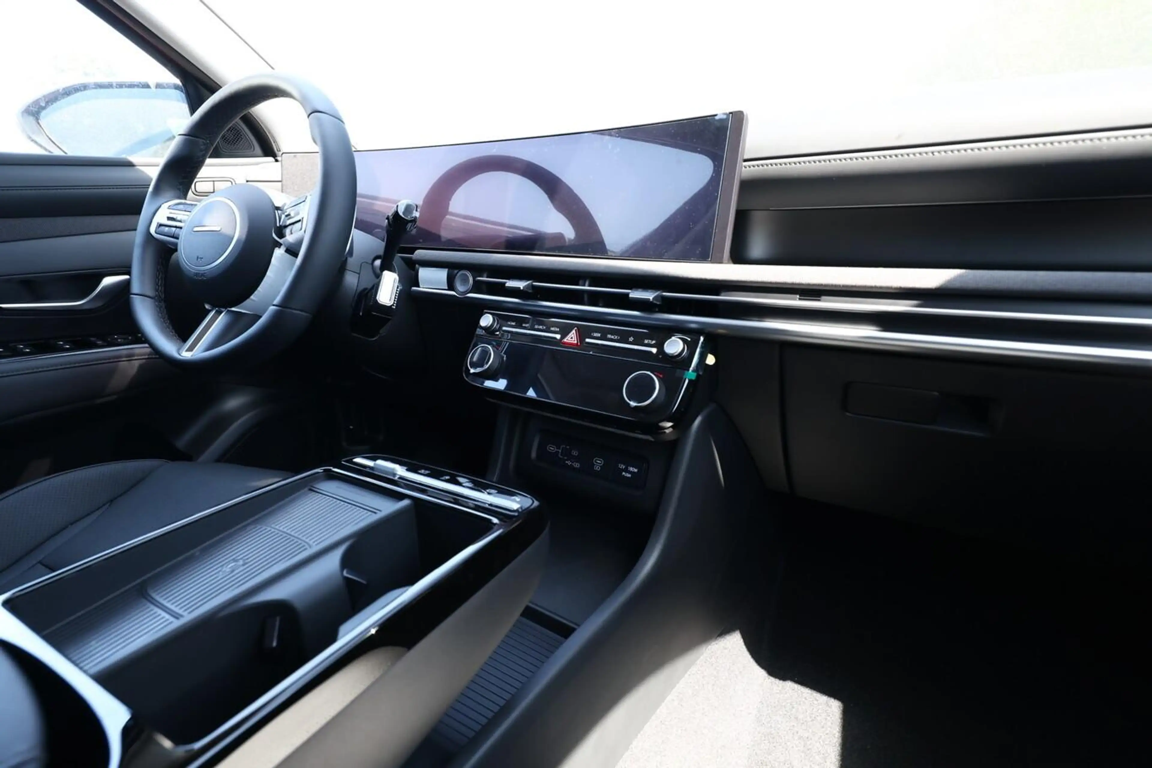 Hyundai TUCSON Prime MHEV DCT Matrix Leder HUD AssistP 118 kW ... — photo 9