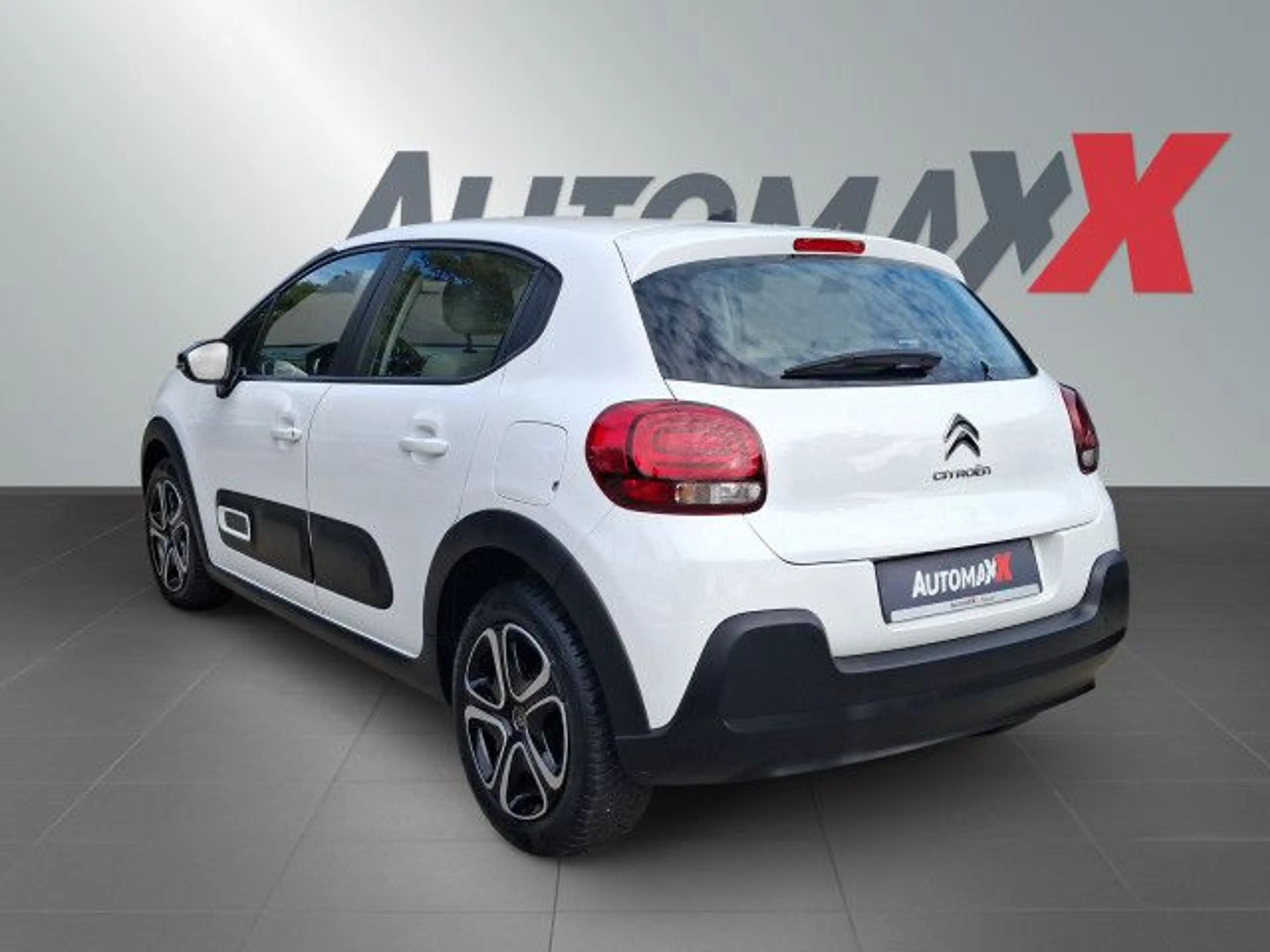 Citroen C35 C3 PT 110 PLUS CarPlay LED Bluetooth Klima — photo 3