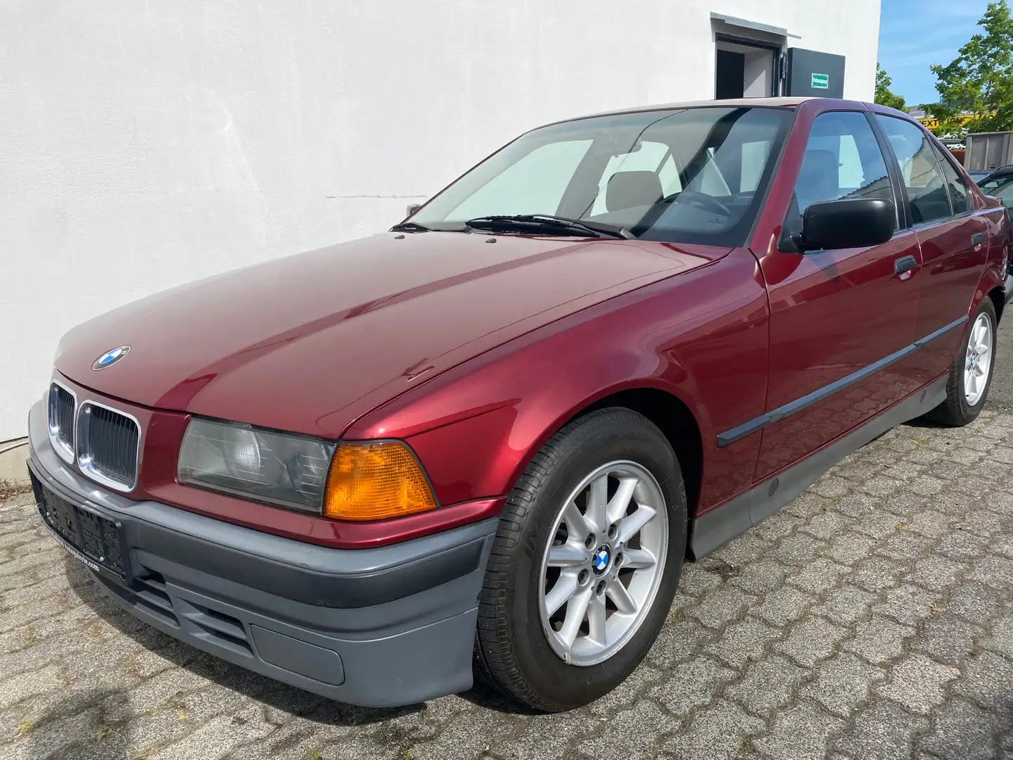 BMW 316 i E36 Limosine Automatik/Klimaanlage/Sehr gepflegt Rot - 1