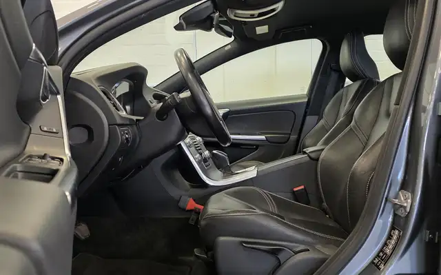 Volvo V60 view 10