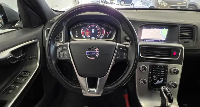Volvo V60 view 15