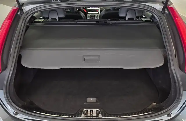 Volvo V60 view 12