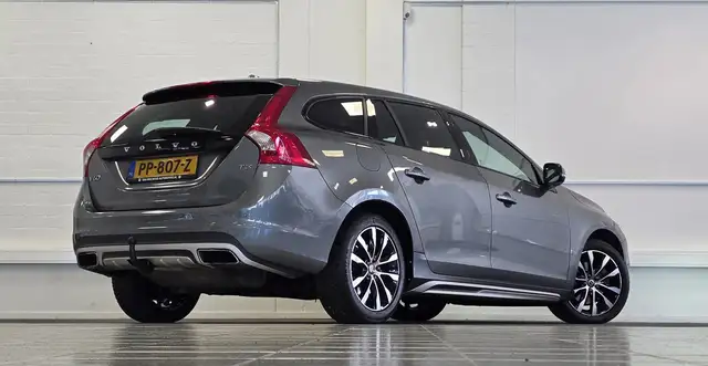 Volvo V60 view 7