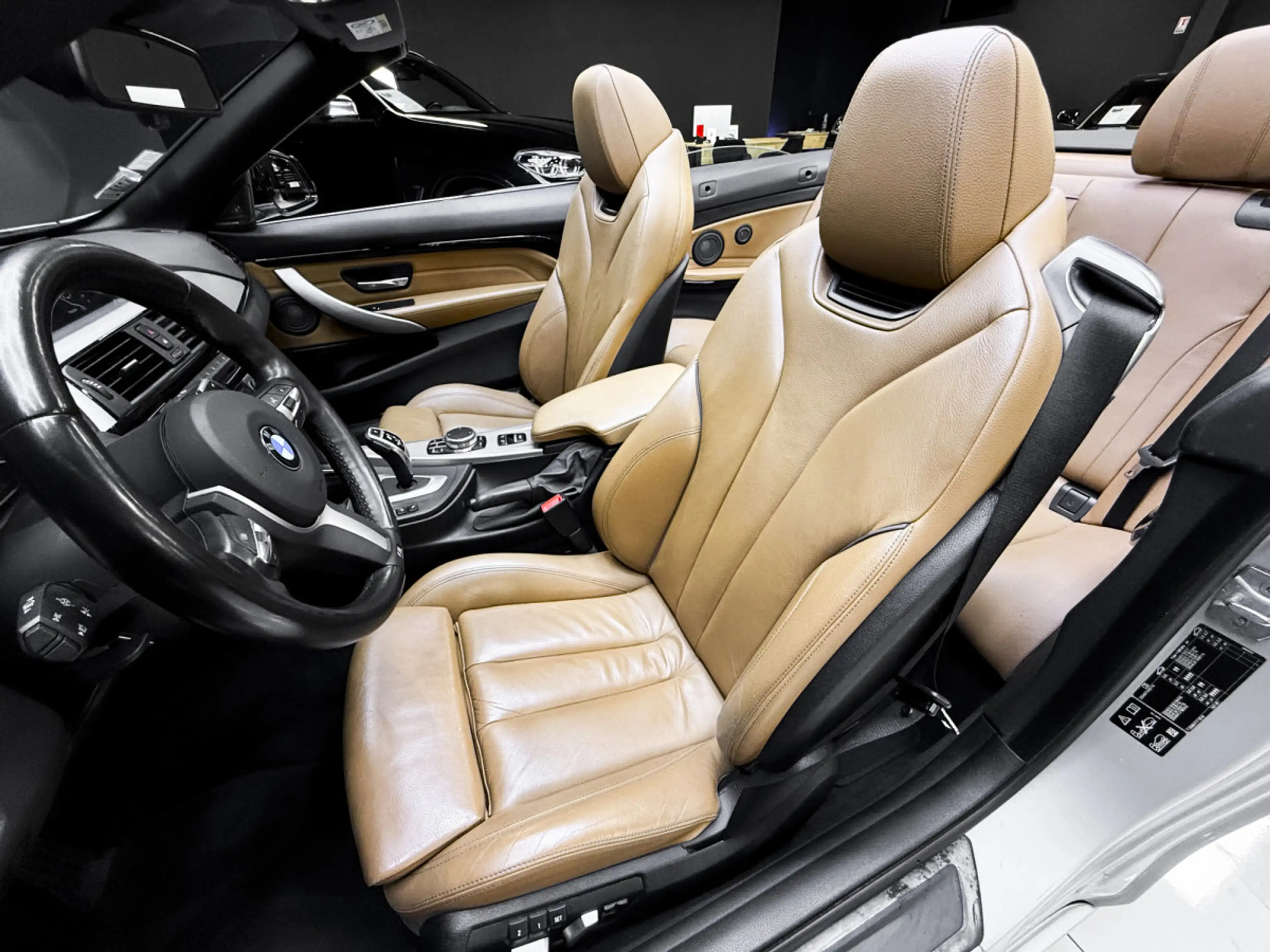BMW 435 435d xDrive M Sport Cabrio — photo 11
