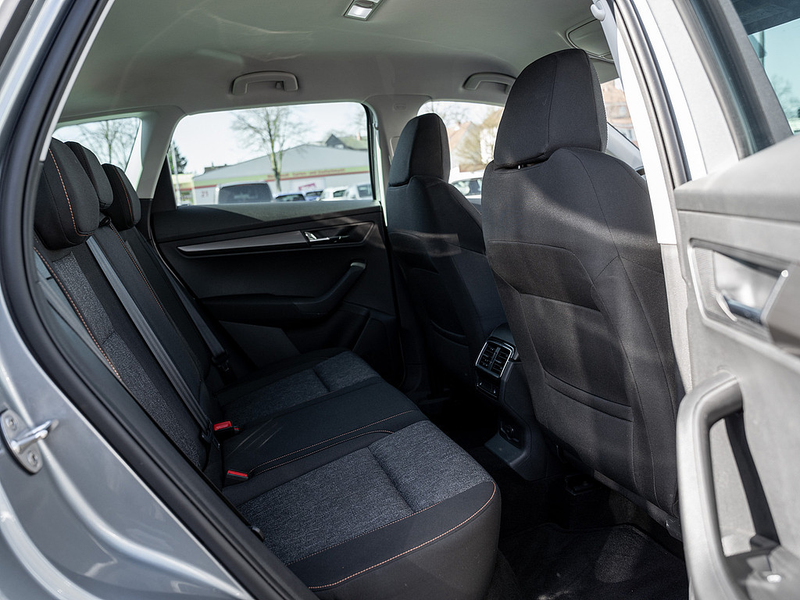 Skoda Karoq 1.0 TSI Clever LED SHZ PDC KURVENLICHT — photo 4
