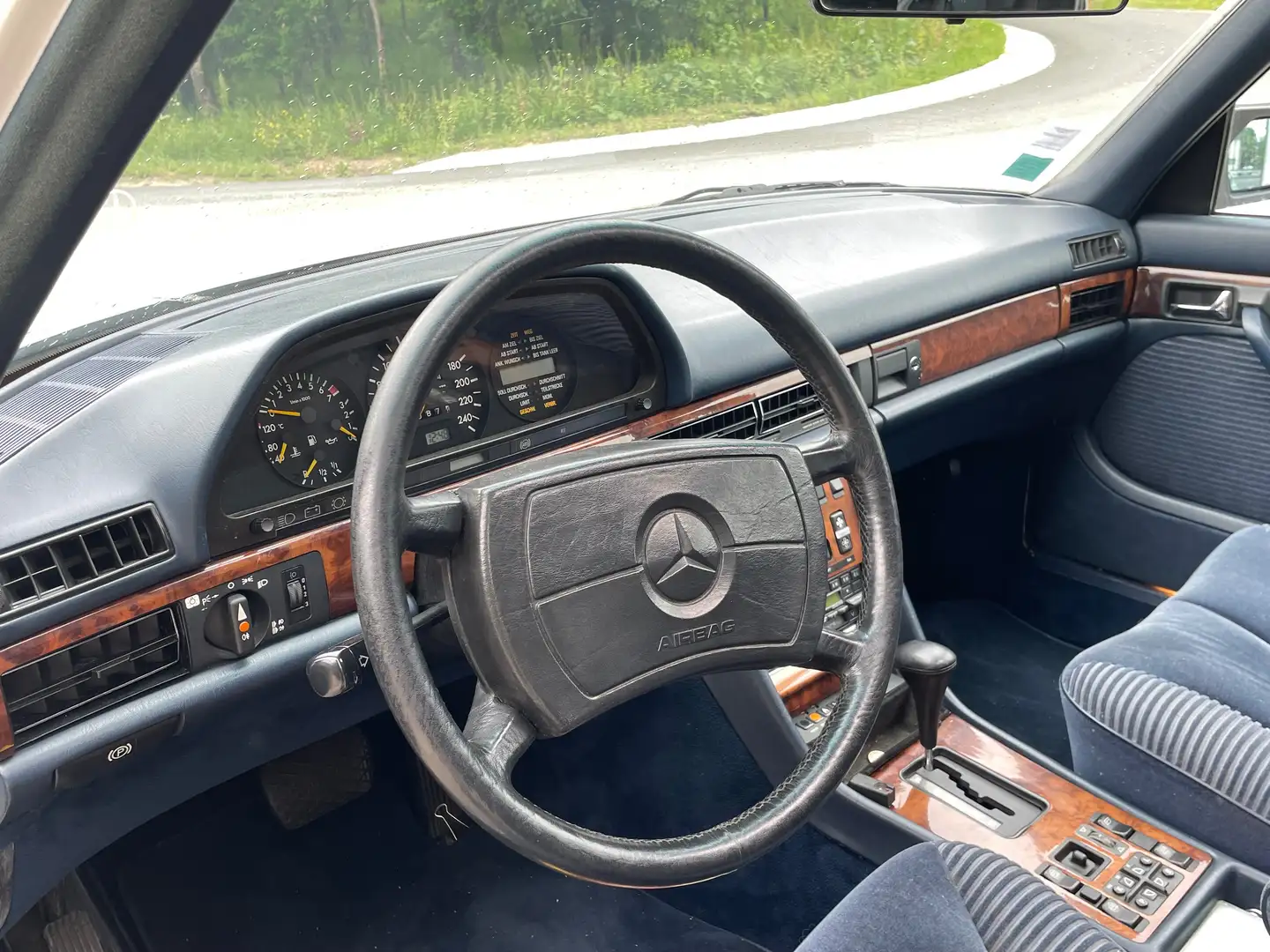 Mercedes-Benz S 280 SEL A. Weiß - 2