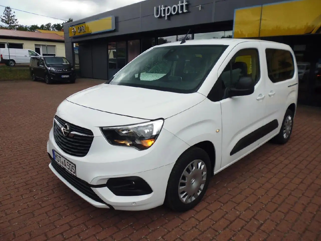 Opel Combo-e Life