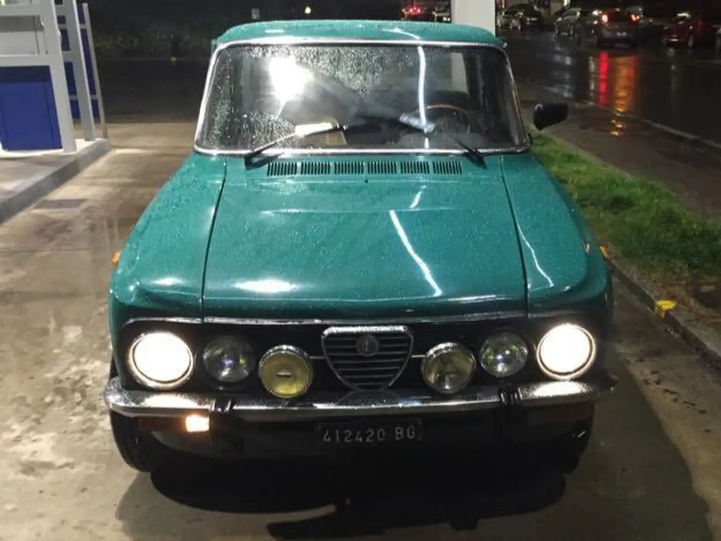 Alfa Romeo Giulia nuova super 1300 Verde - 1