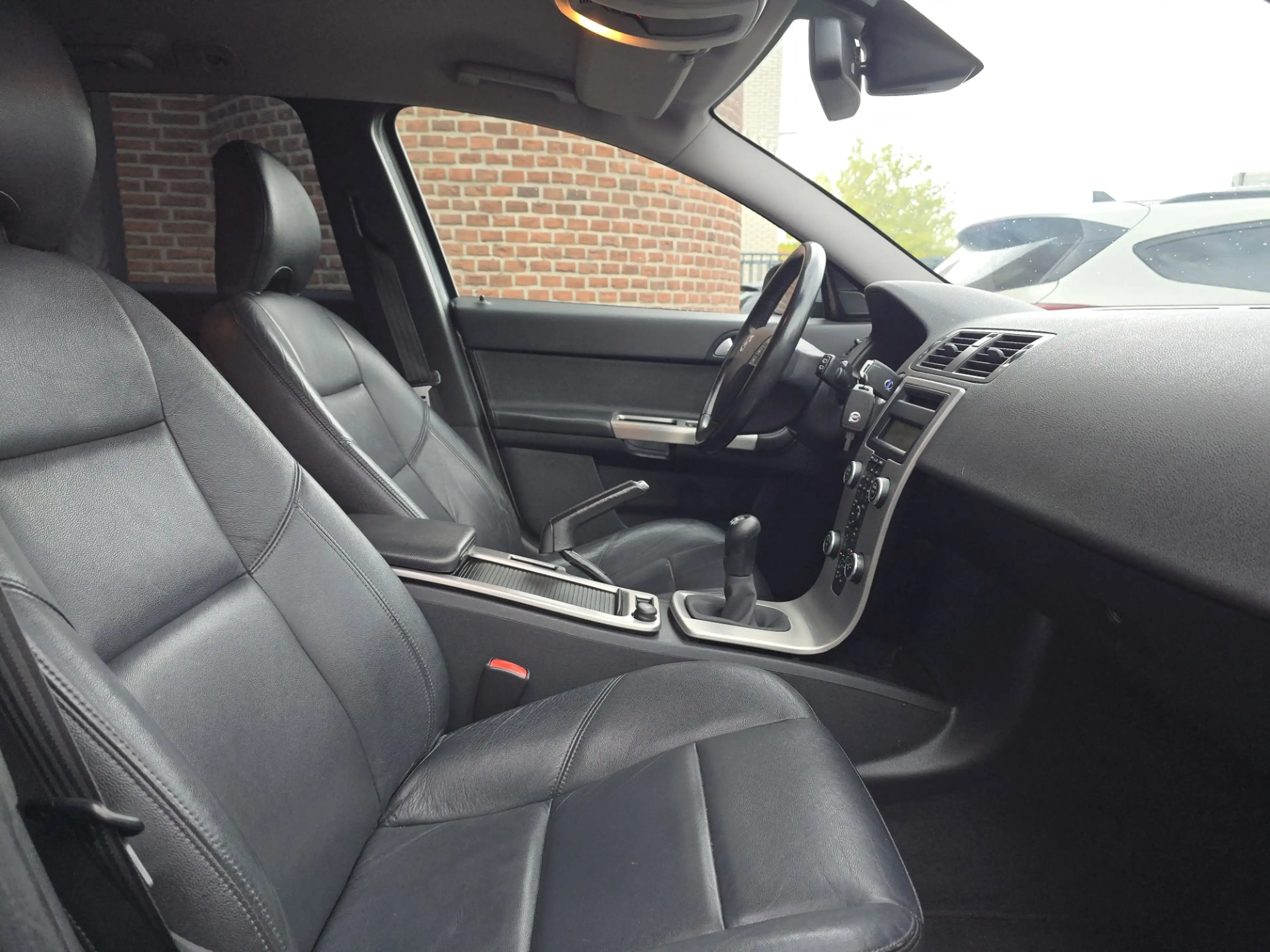 Volvo V50 2.0 Edition II Youngtimer |Nap |Leer |PDC — photo 5