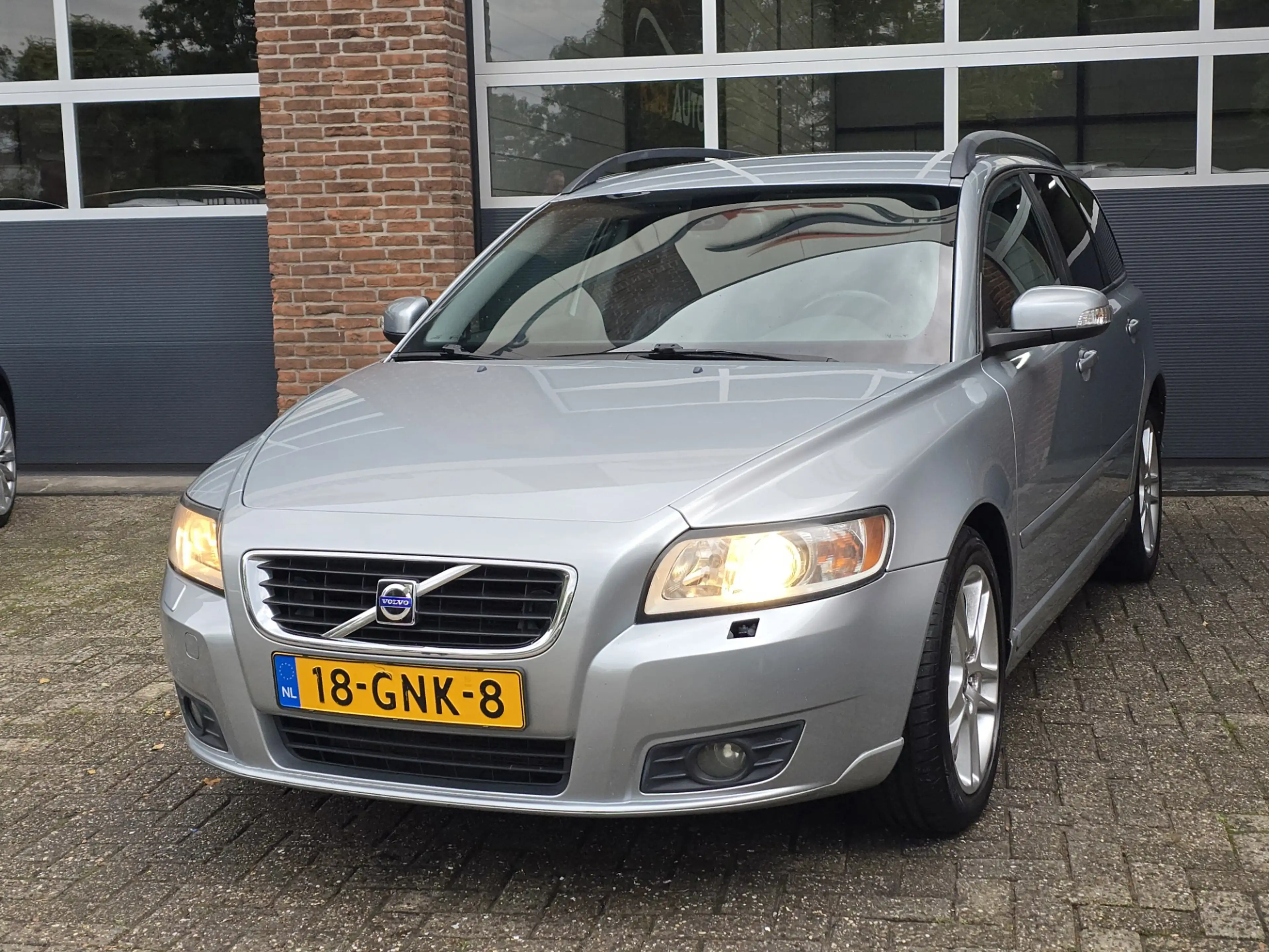 Volvo V50 2.0 Edition II Youngtimer |Nap |Leer |PDC — photo 4