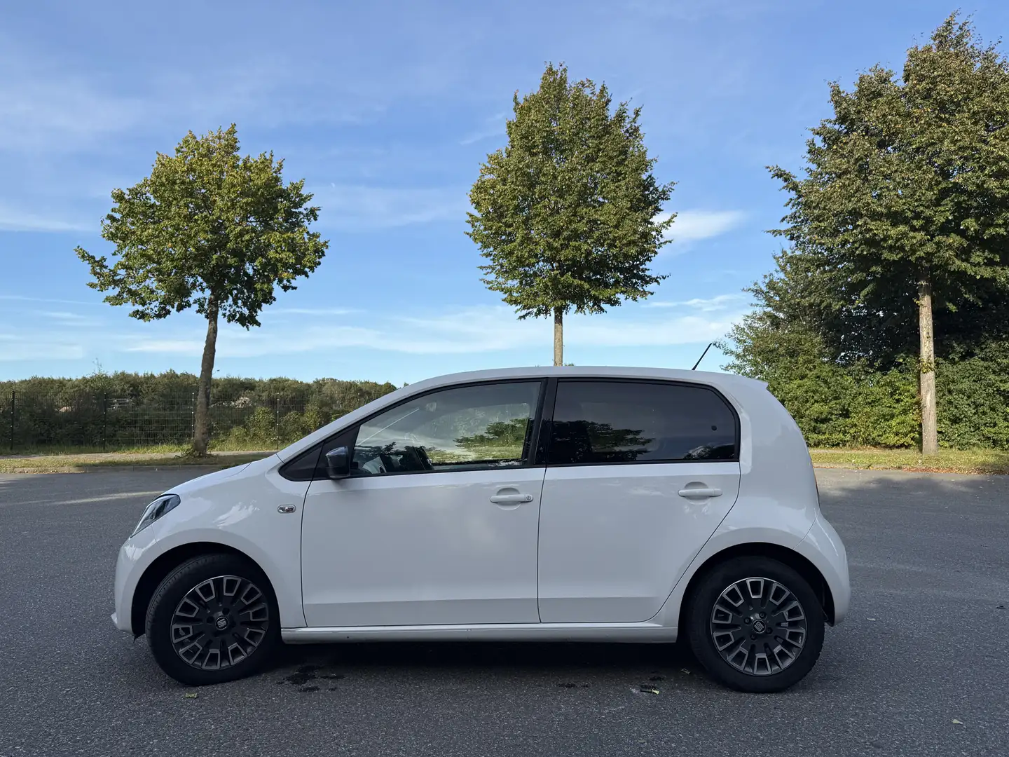 SEAT Mii Chic Weiß - 2