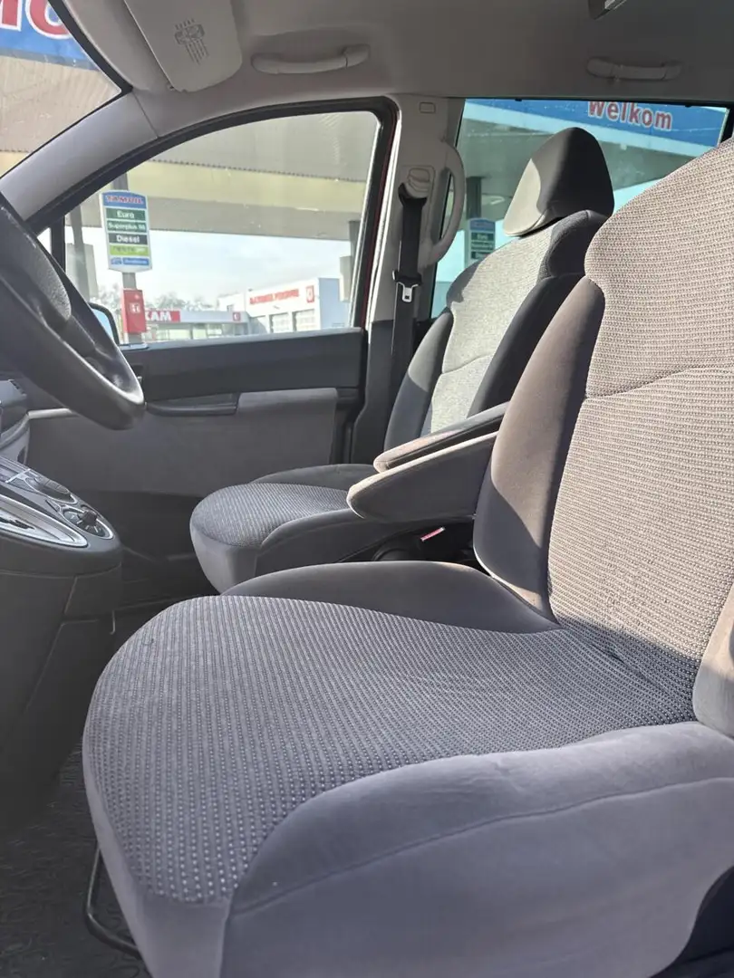 Peugeot 807 2.0 ST, AUTOMAAT, 8 Persoons, climatronic, cruisec Rot - 2