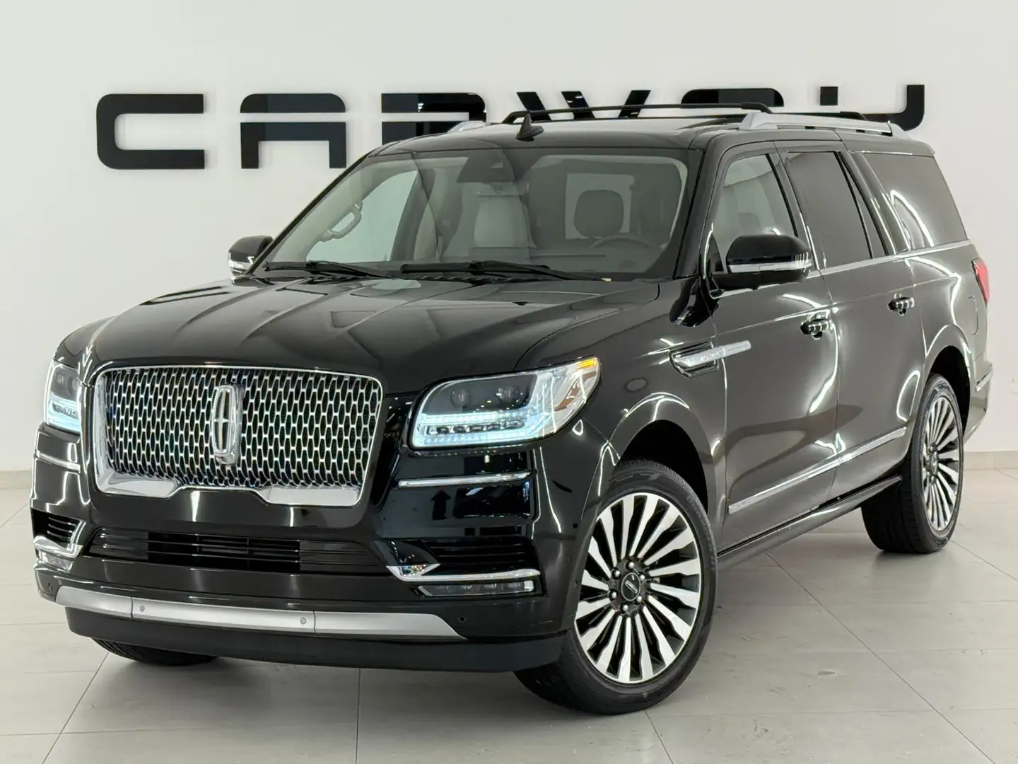 Lincoln Navigator 3.5L V6 Lang Preferred Grijs kenteken Schwarz - 1