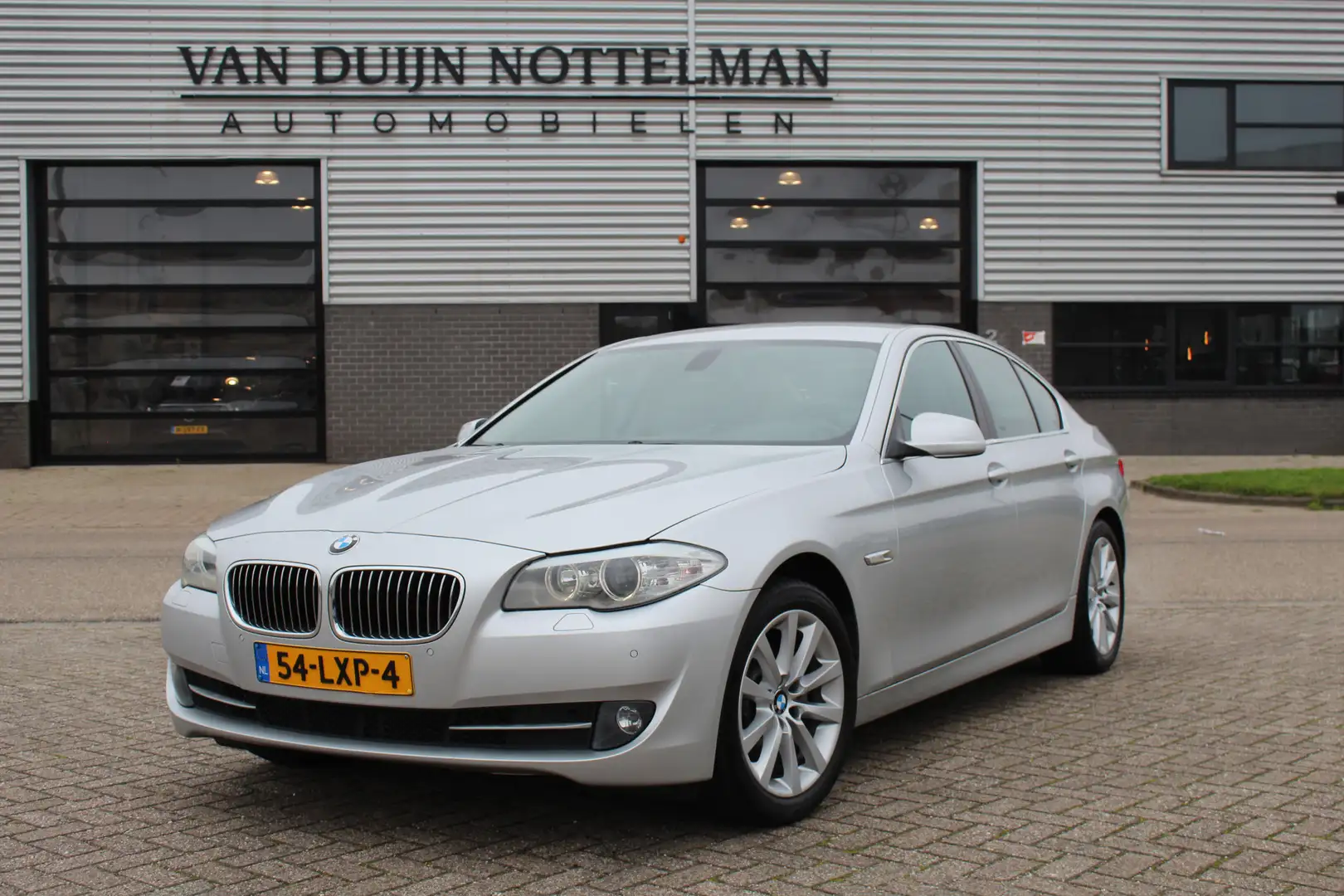 BMW 523 5-serie 523i Executive 6 Cilinder / Leer / Navigat Grijs - 1