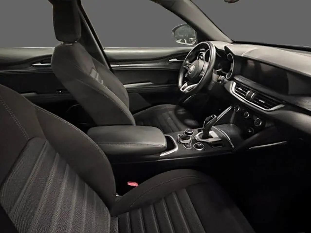 Alfa Romeo Stelvio 2022