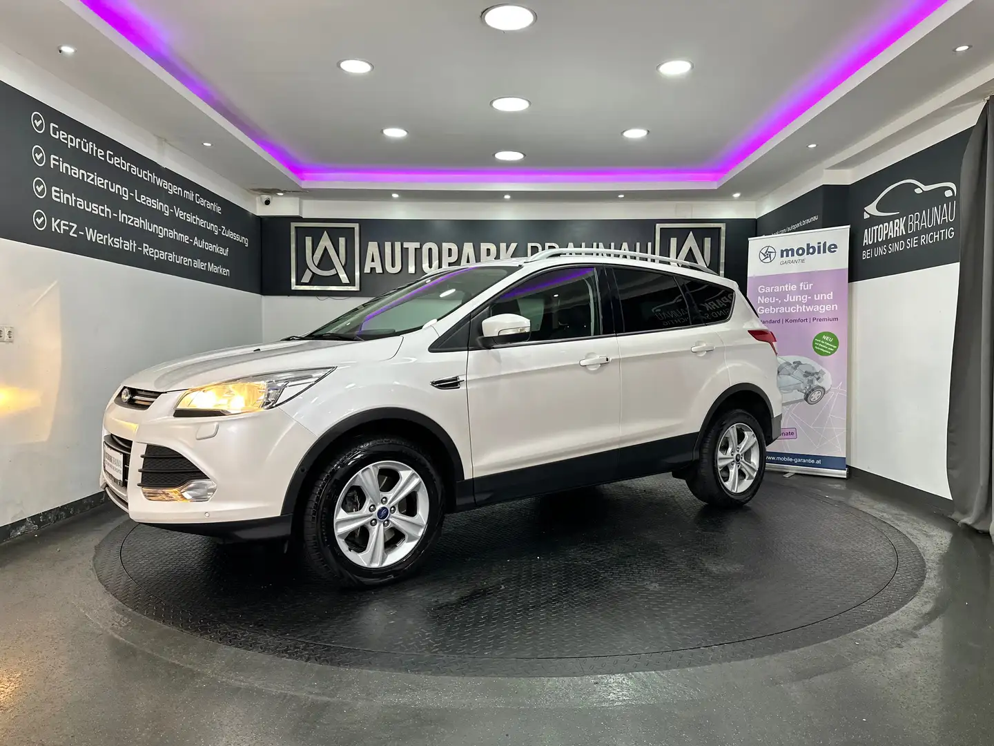 Ford Kuga 2.0 TDCi Trend 4x4 *SZH*TEMPO*PDC* Weiß - 2