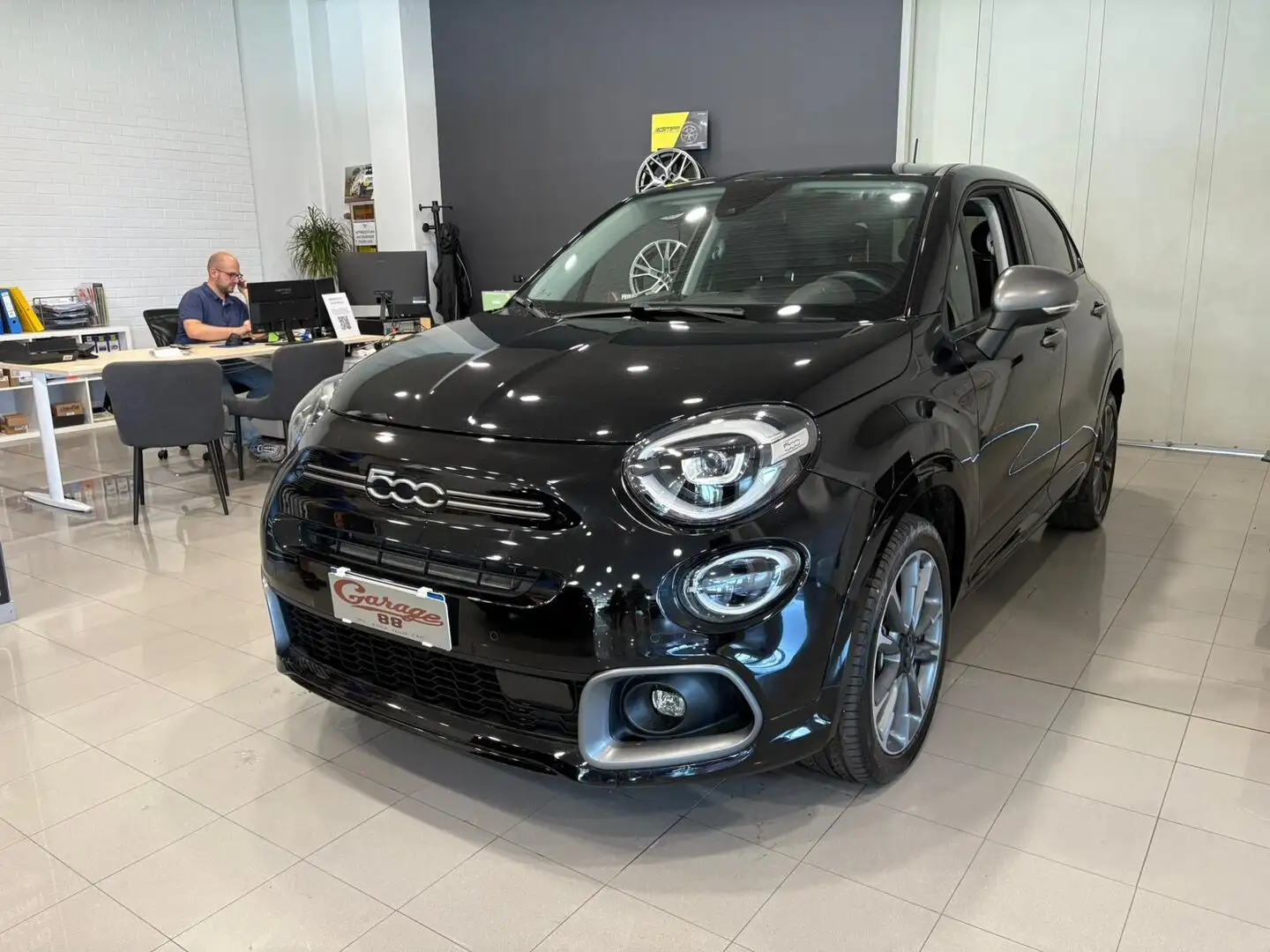 Fiat 500X 1.5 t4 hybrid Sport 130cv dct Zwart - 1