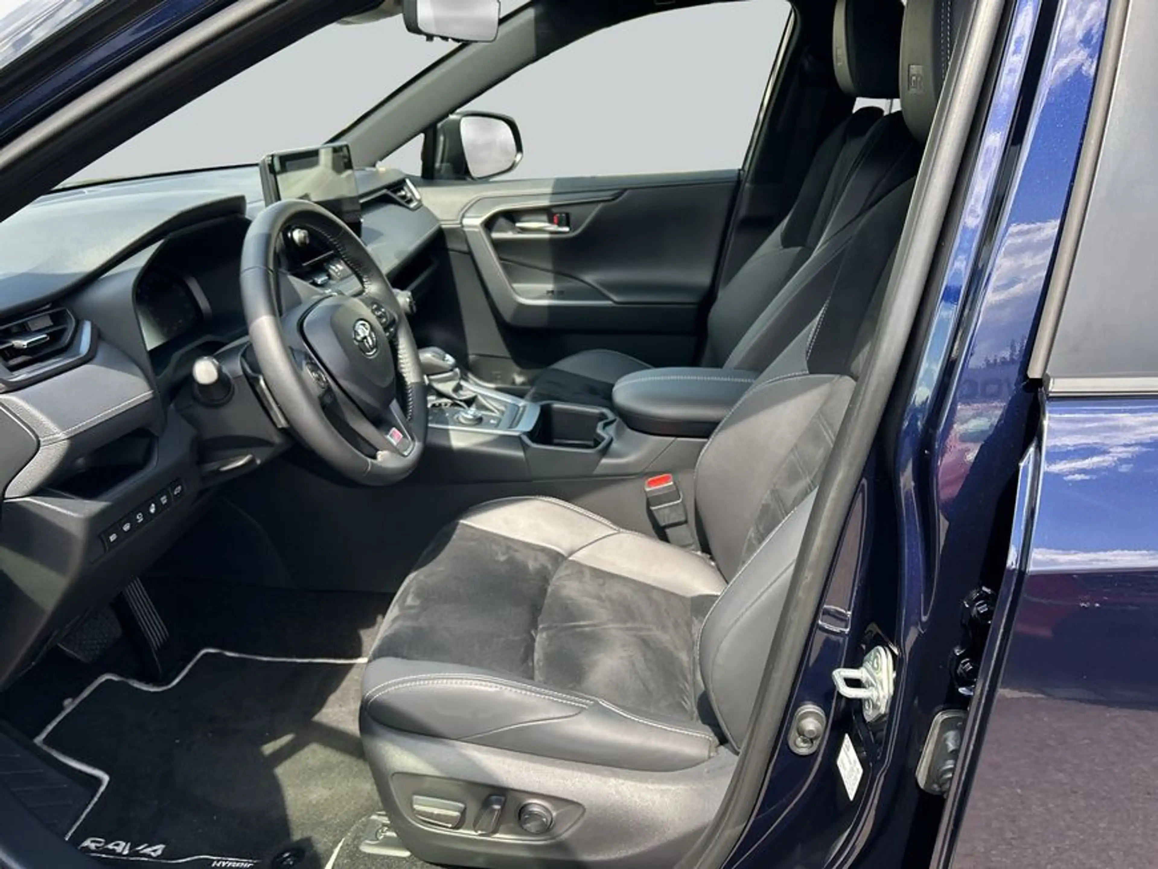 Toyota RAV 4 2.5 4x4 Hybrid GR SPORT — photo 9