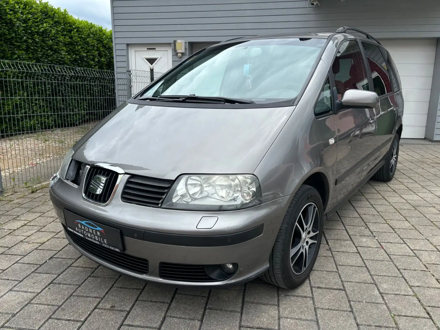 SEAT Alhambra Reference 2.0 Diesel Gri - 1
