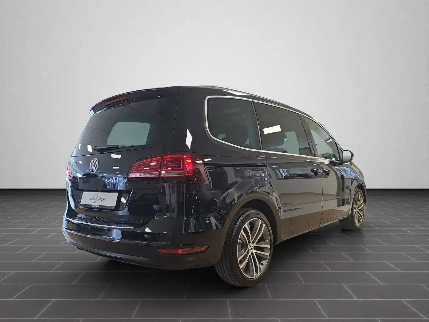 Volkswagen Sharan 2.0 TDI Highline Pano, STHZ, ACC, Bi-Xeno Noir - 2