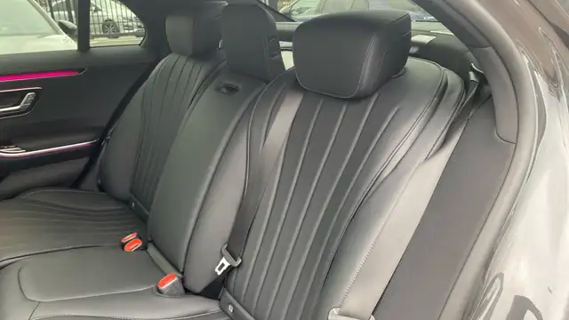 Mercedes-Benz S-Class view 11