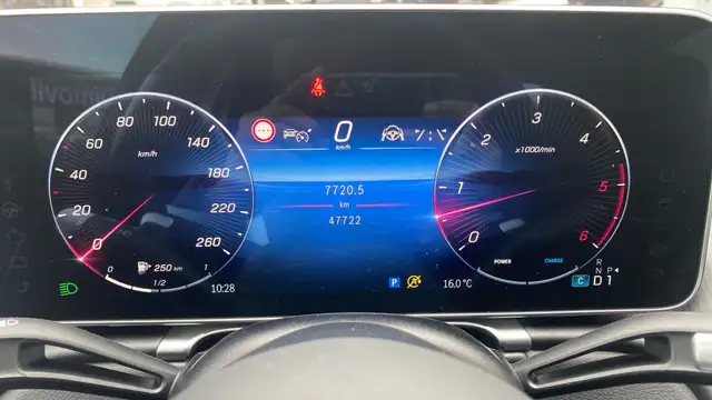 Mercedes-Benz S-Class view 13