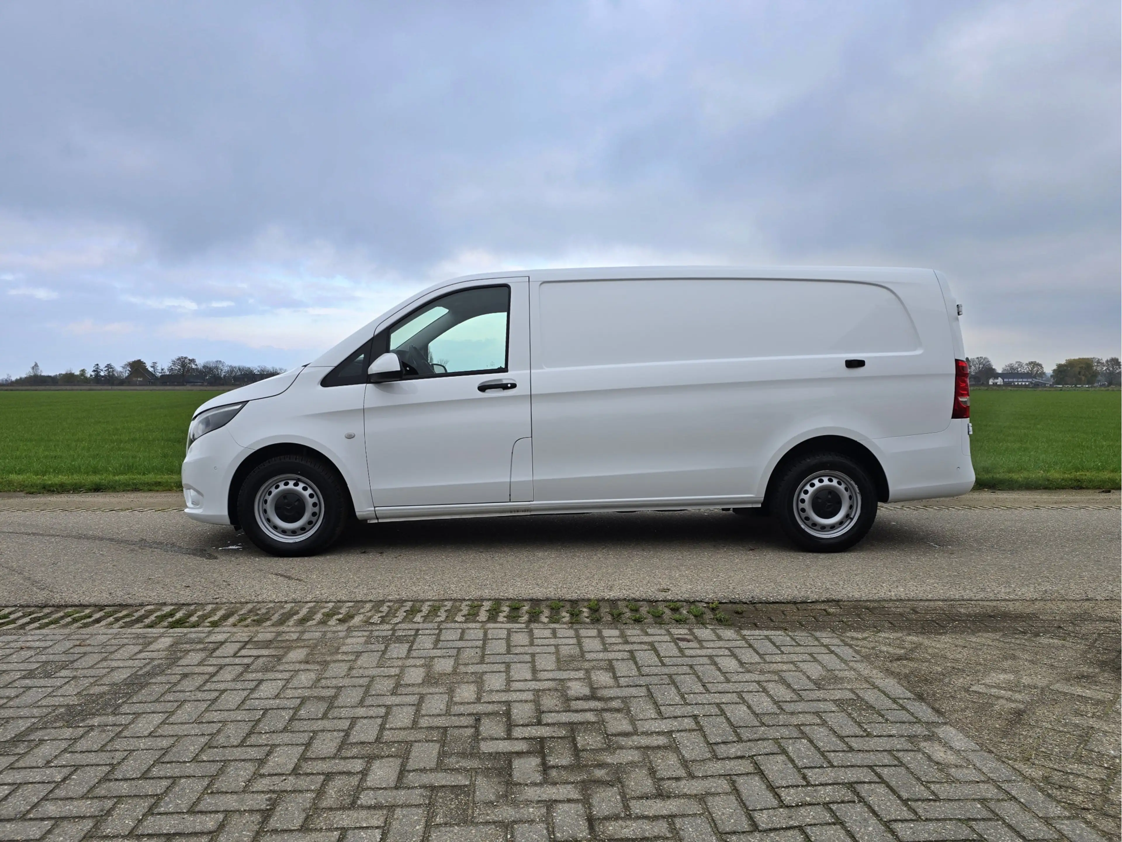 Mercedes-Benz Vito 116 CDI L3 H1 - 160 Pk - Euro 6 - Automaat - Navi — photo 2