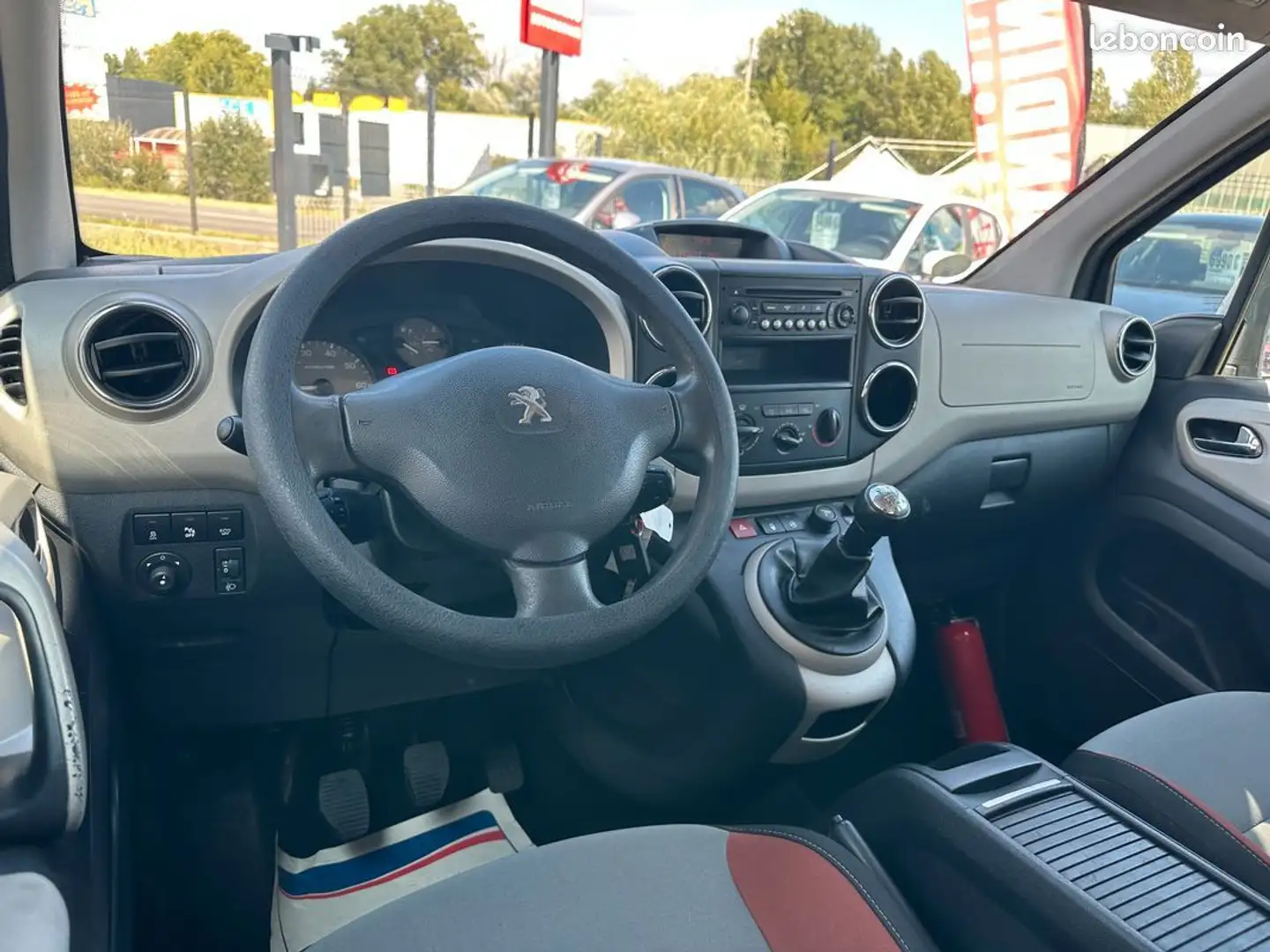 Peugeot Partner Tepee 1.6 Hdi 92Ch Style Gri - 2