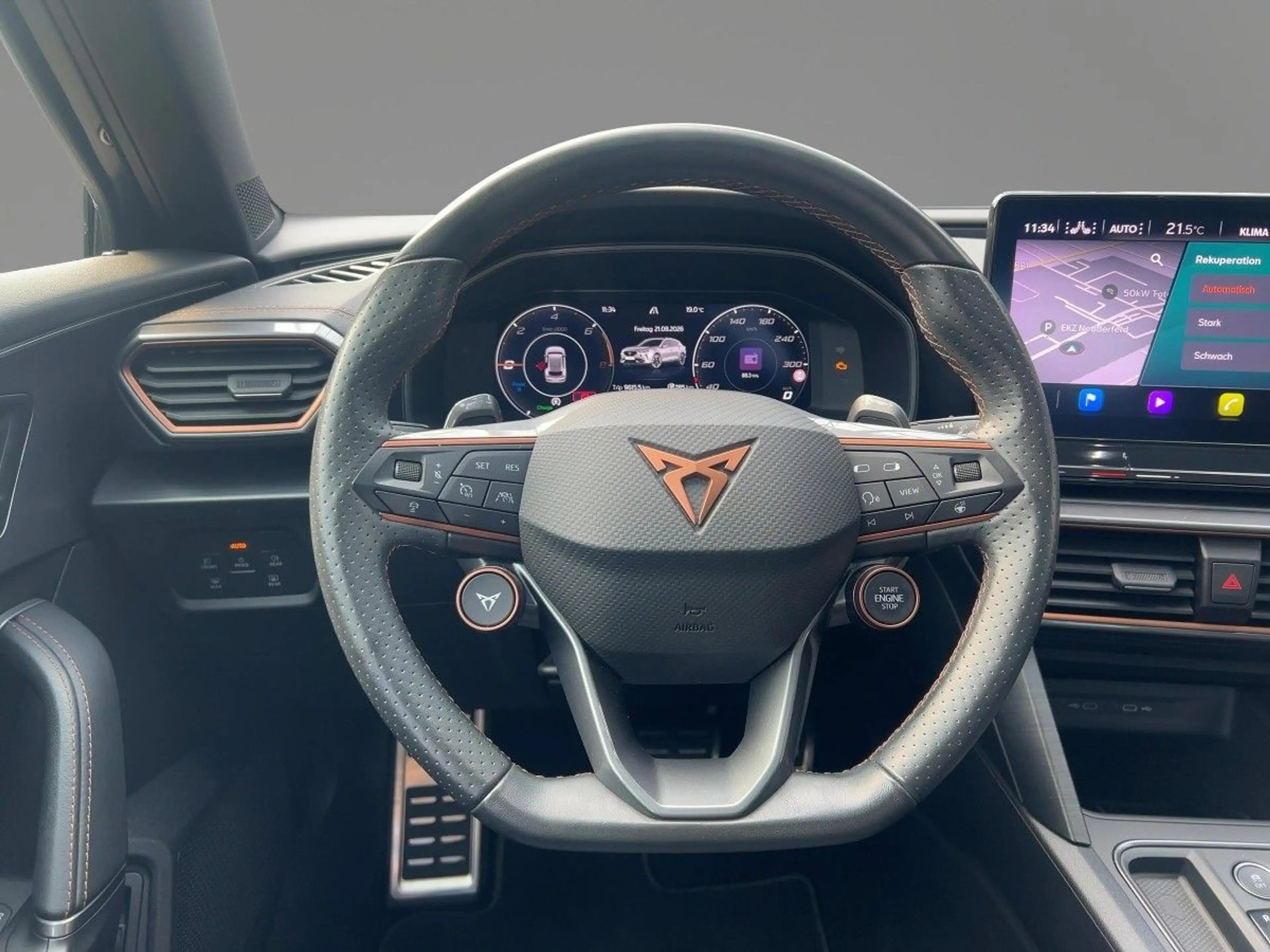 CUPRA Formentor VZ 1.4 e-HYBRID DSG Kamera AHK Panoram — photo 9