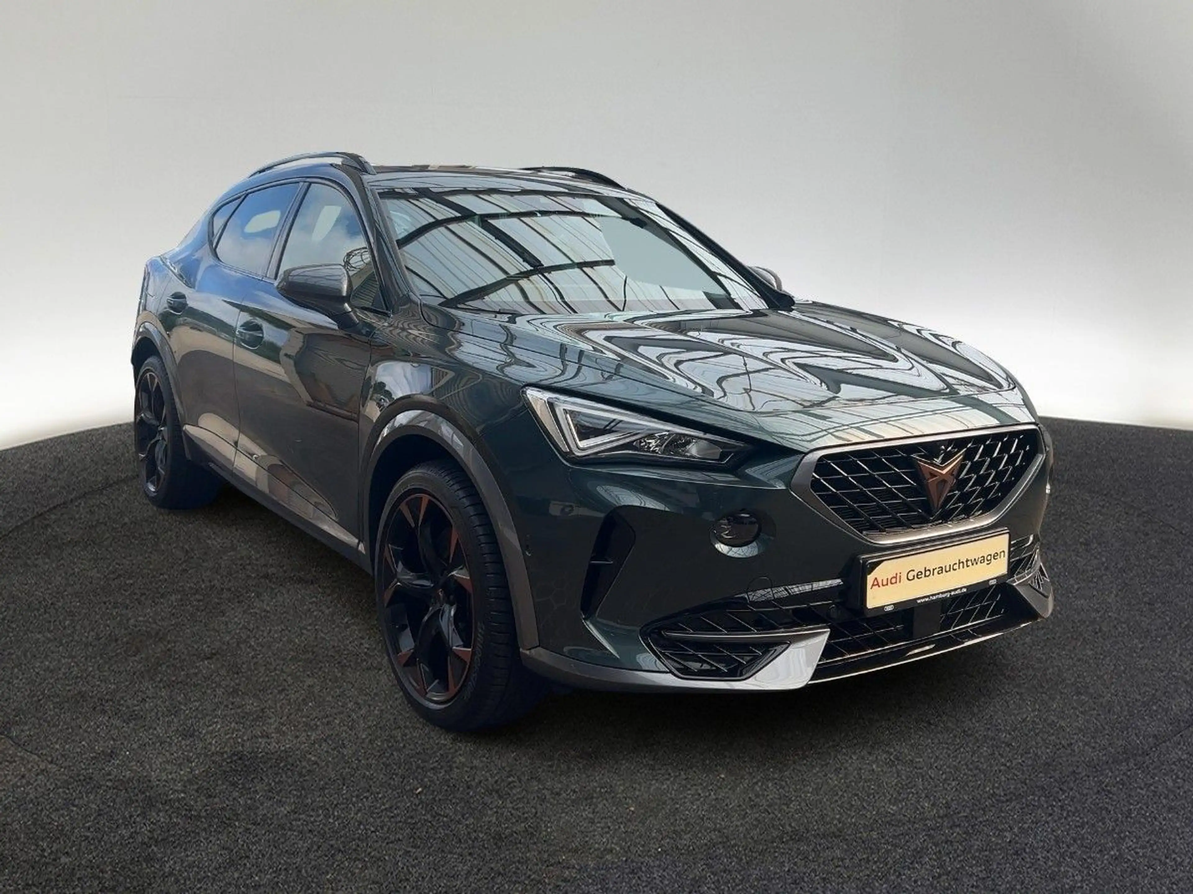 CUPRA Formentor VZ 1.4 e-HYBRID DSG Kamera AHK Panoram — photo 4