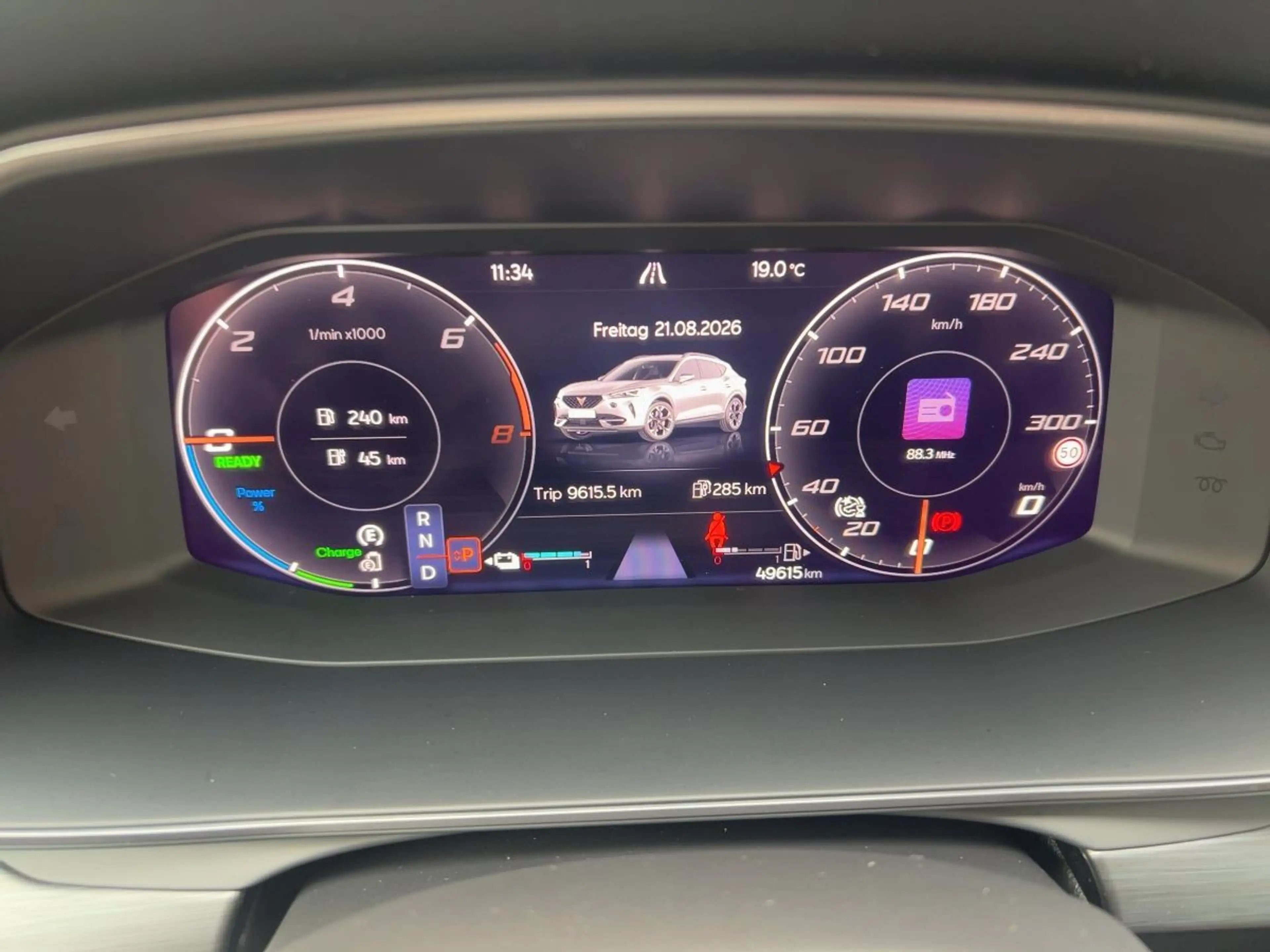 CUPRA Formentor VZ 1.4 e-HYBRID DSG Kamera AHK Panoram — photo 12
