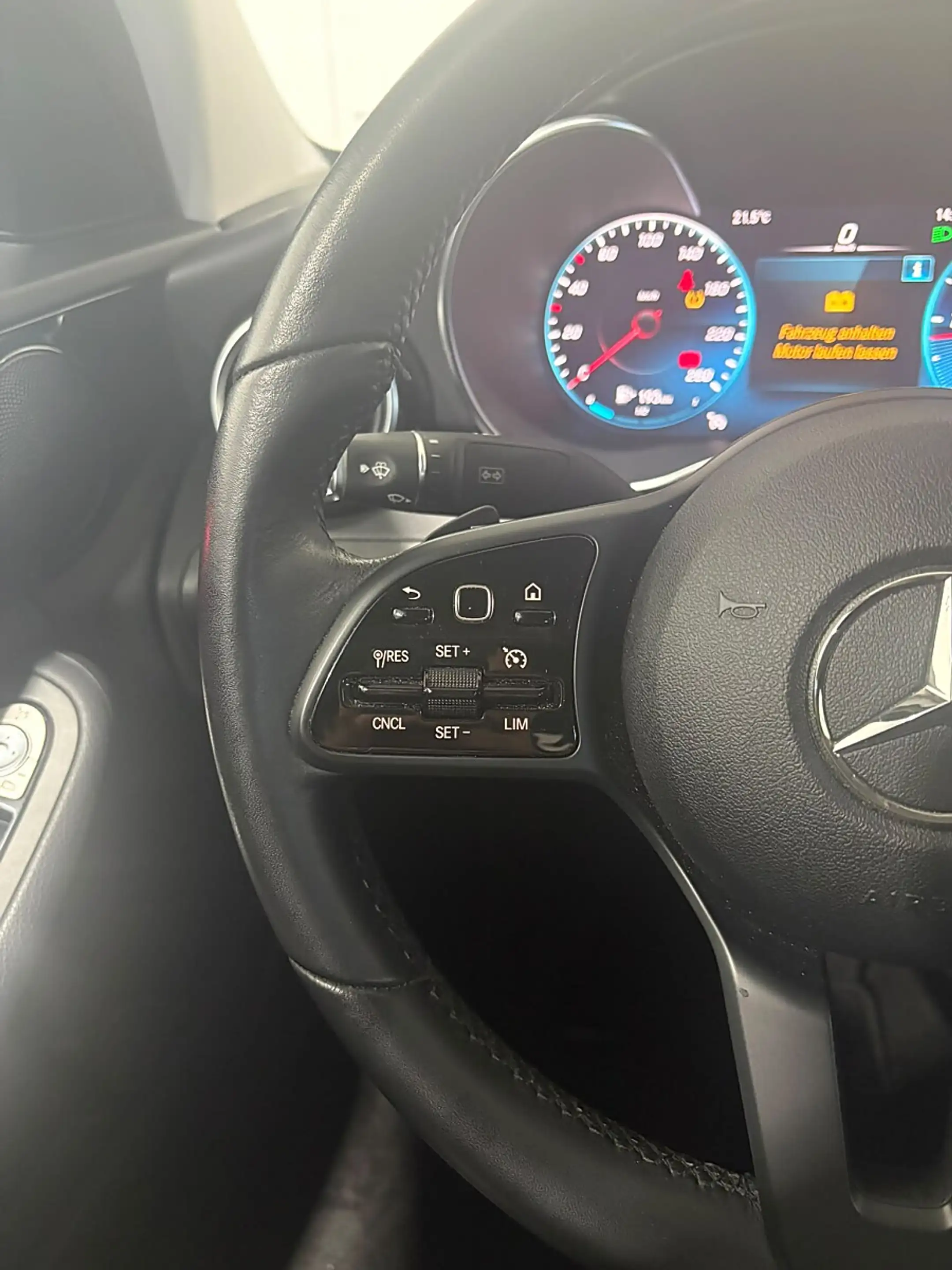 Mercedes-Benz C 180 d — photo 14