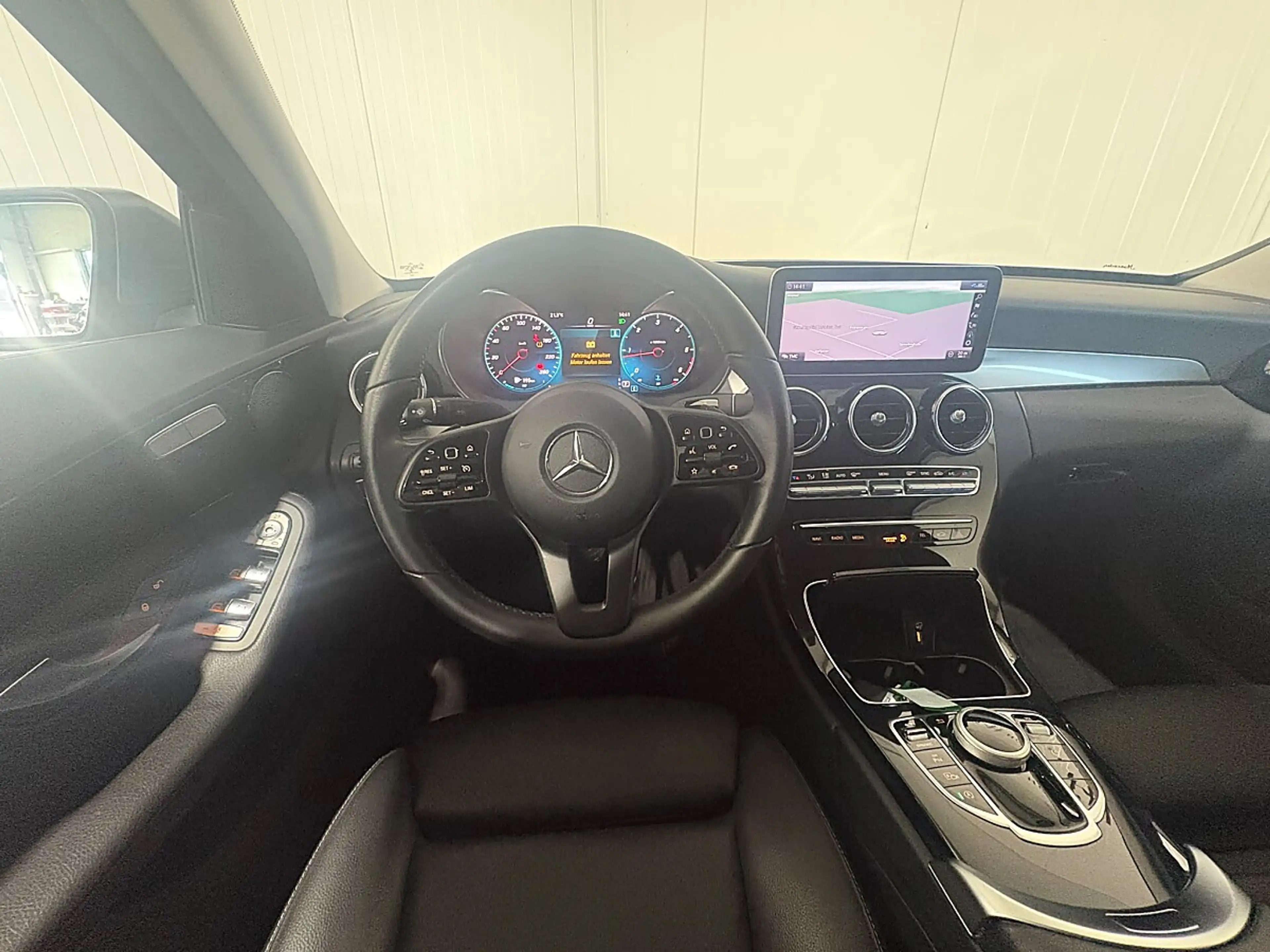 Mercedes-Benz C 180 d — photo 8
