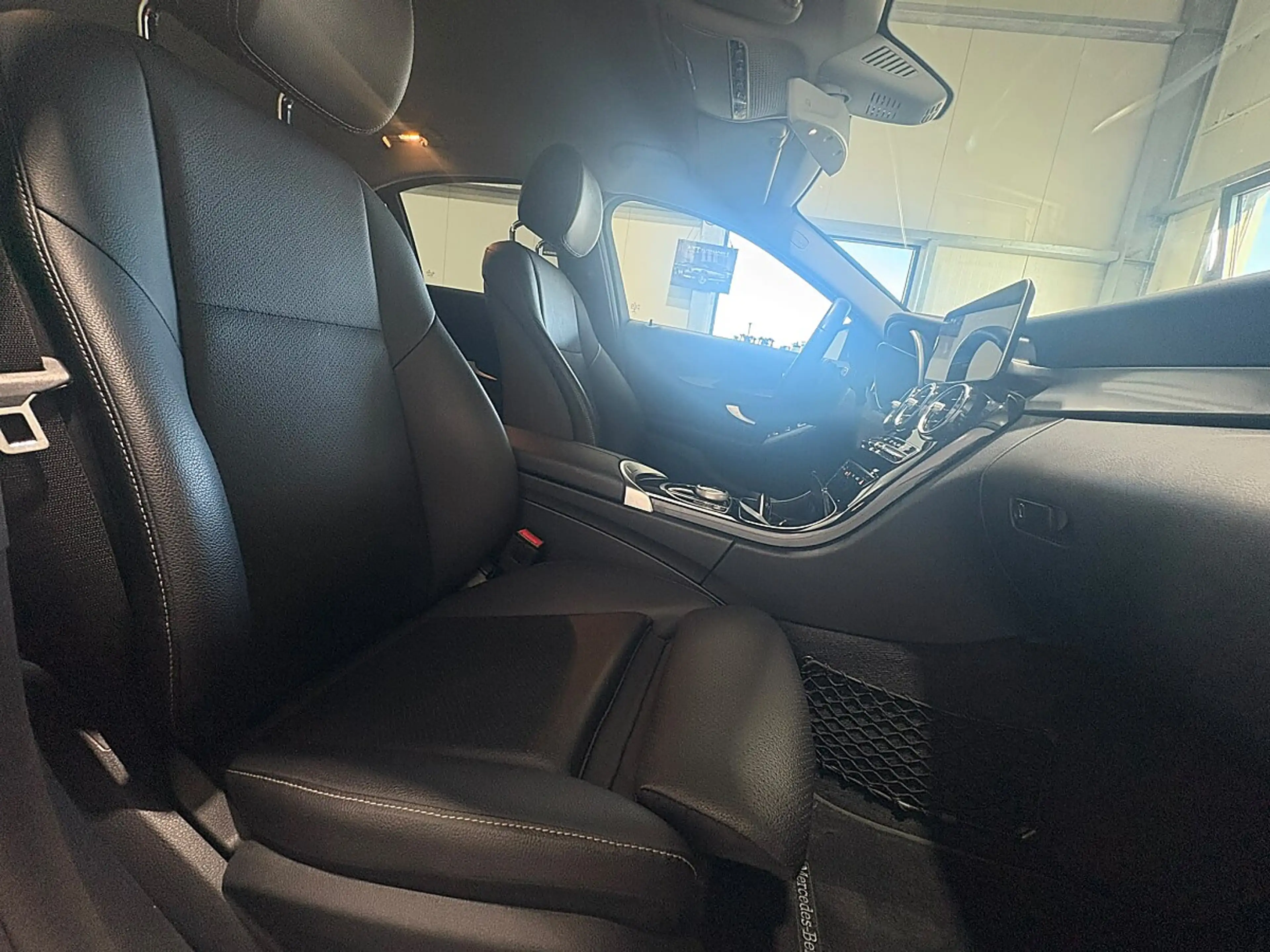 Mercedes-Benz C 180 d — photo 9