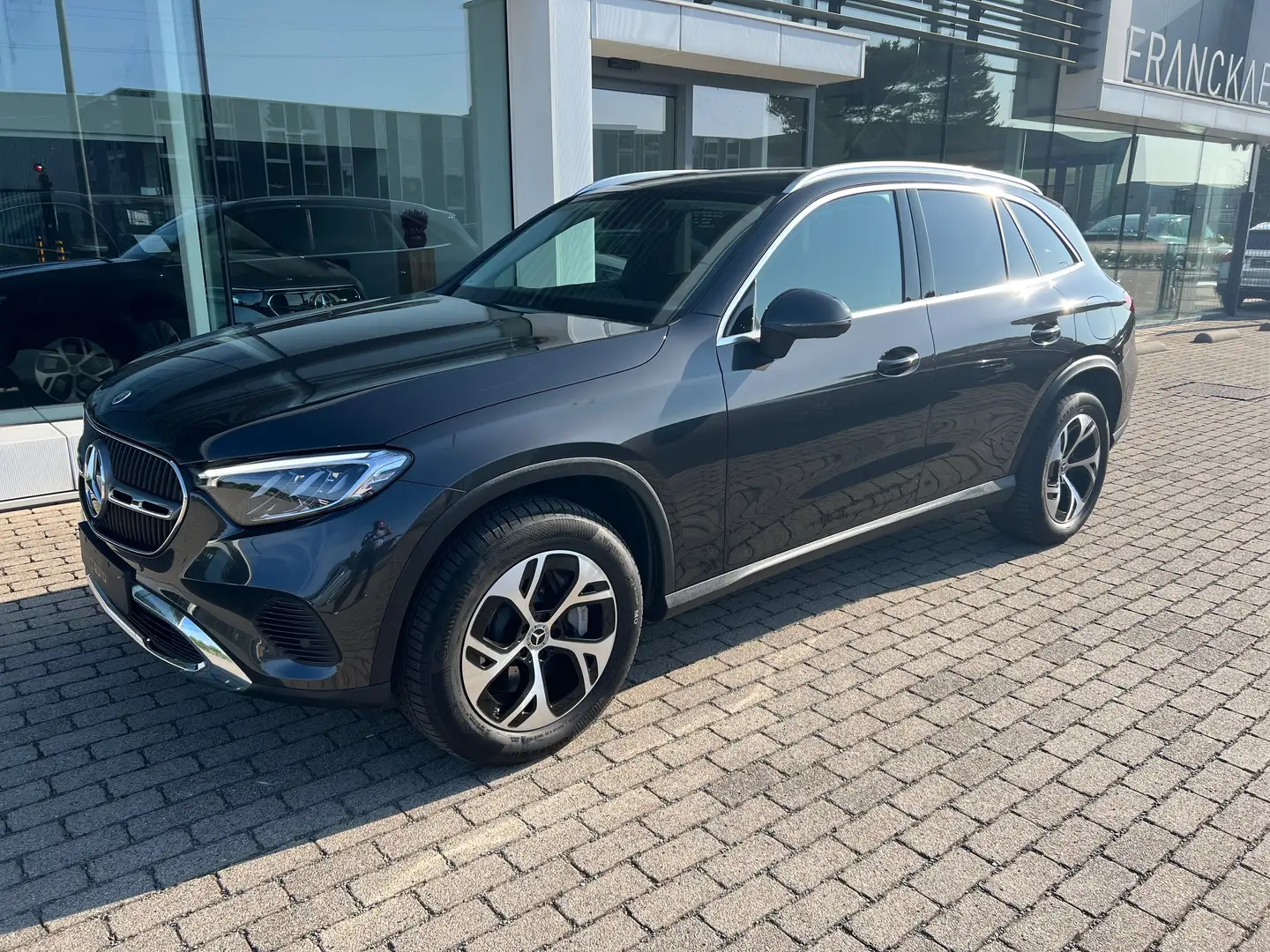 Mercedes-Benz GLC 300 e Leder.LED.Memoryzetels.PDC+camera.dodehoek.DAB Gris - 1