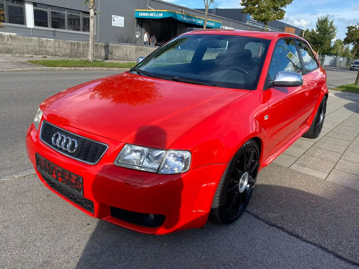 Audi S3 1.8T quattro Rojo - 2