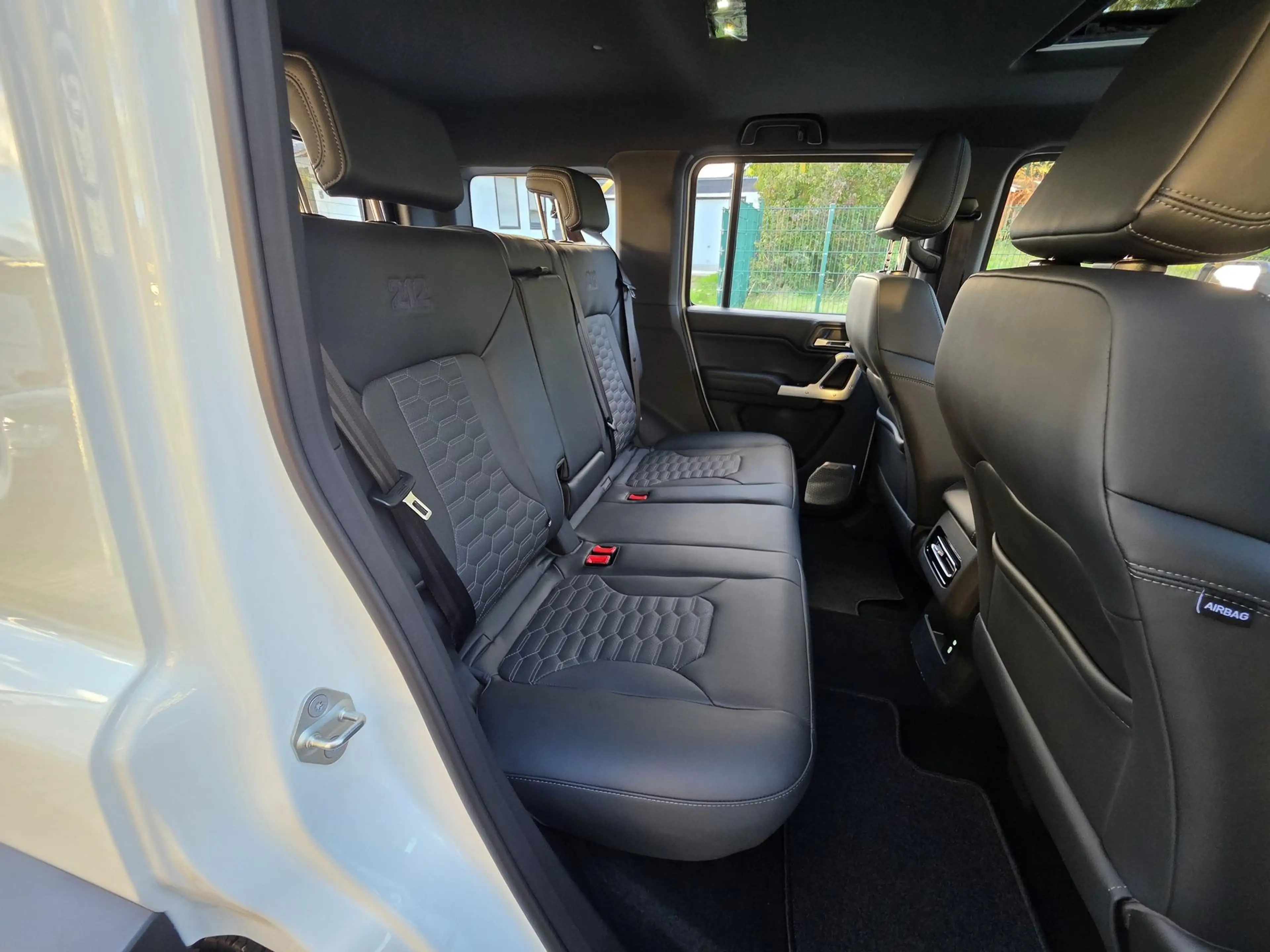 BAW 212 2.0 TDI 4WD AT -VOLLAUSSTATTUNG- bis zu 6 Jahre... — photo 31