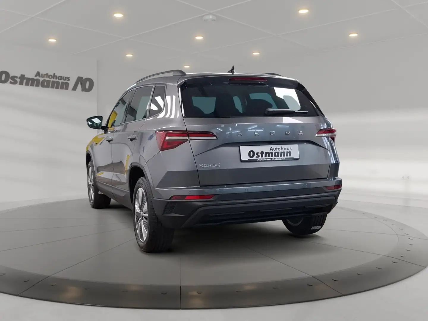Skoda Karoq 1.5 TSI ACT Selection AHK RFK SHZ PDC Gris - 2