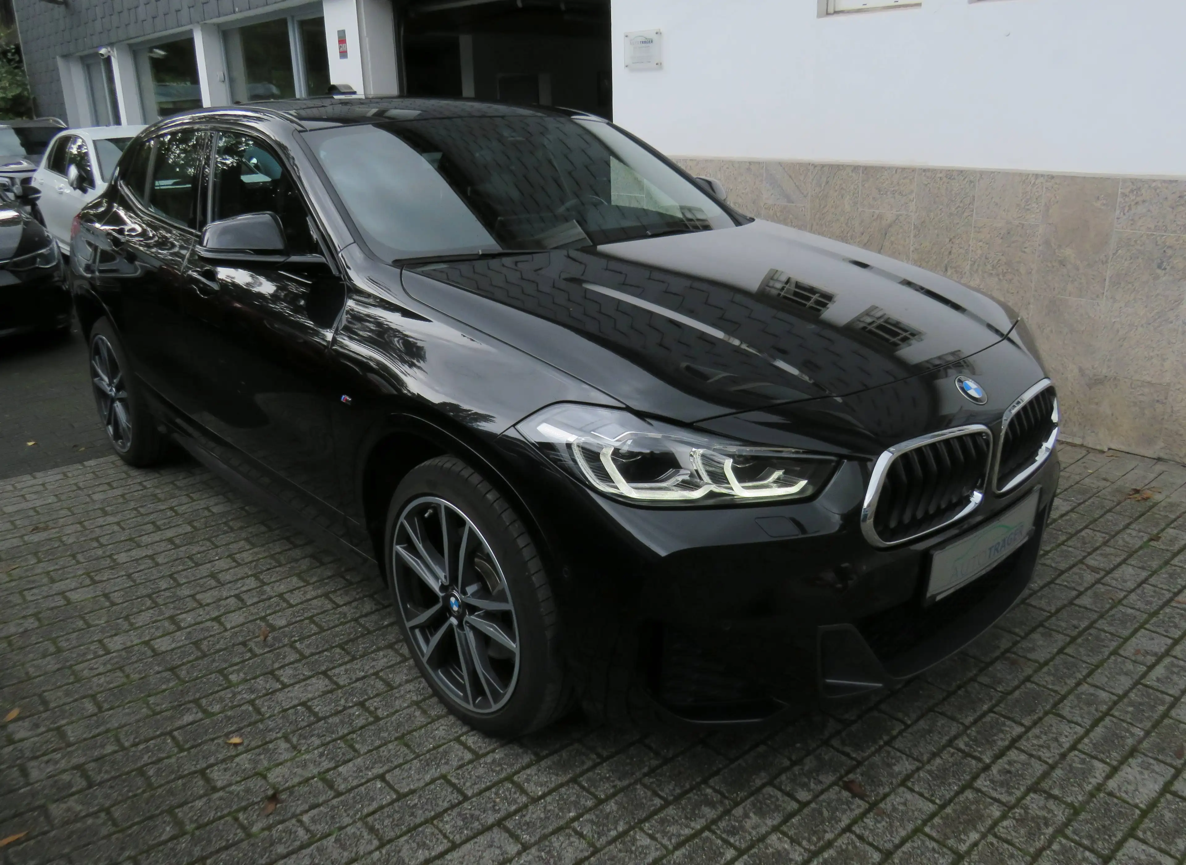 BMW X2 20 i M Sport / Pano, R-Kam, Top — photo 11