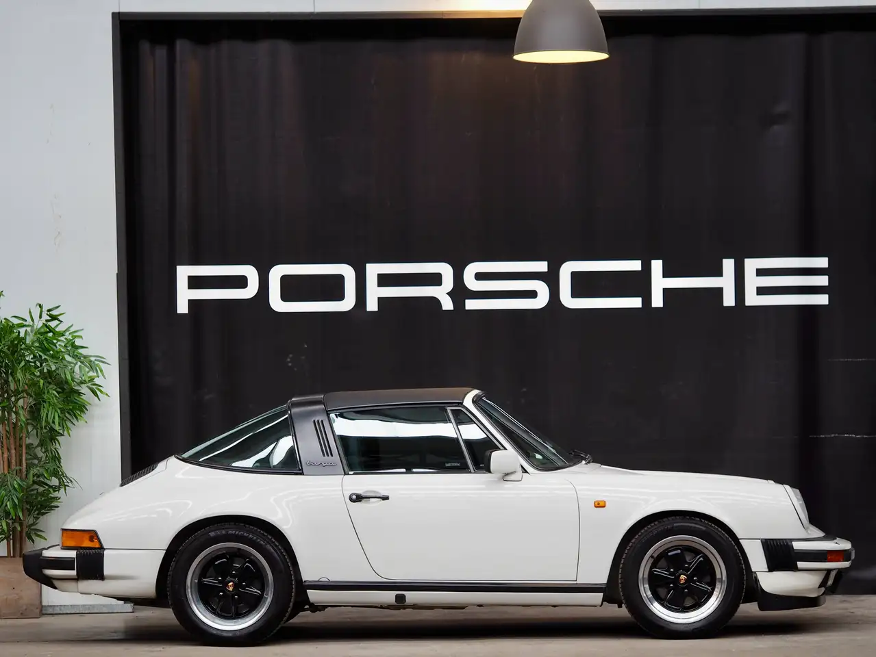 Porsche 911 Carrera 3.2 Targa 915 * Mint Condition *, foto 2
