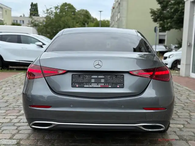Mercedes-Benz C-Class view 5