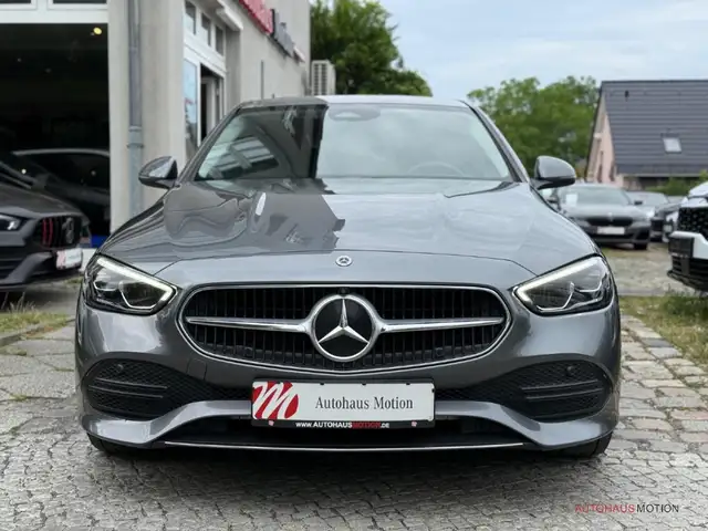 Mercedes-Benz C-Class view 3